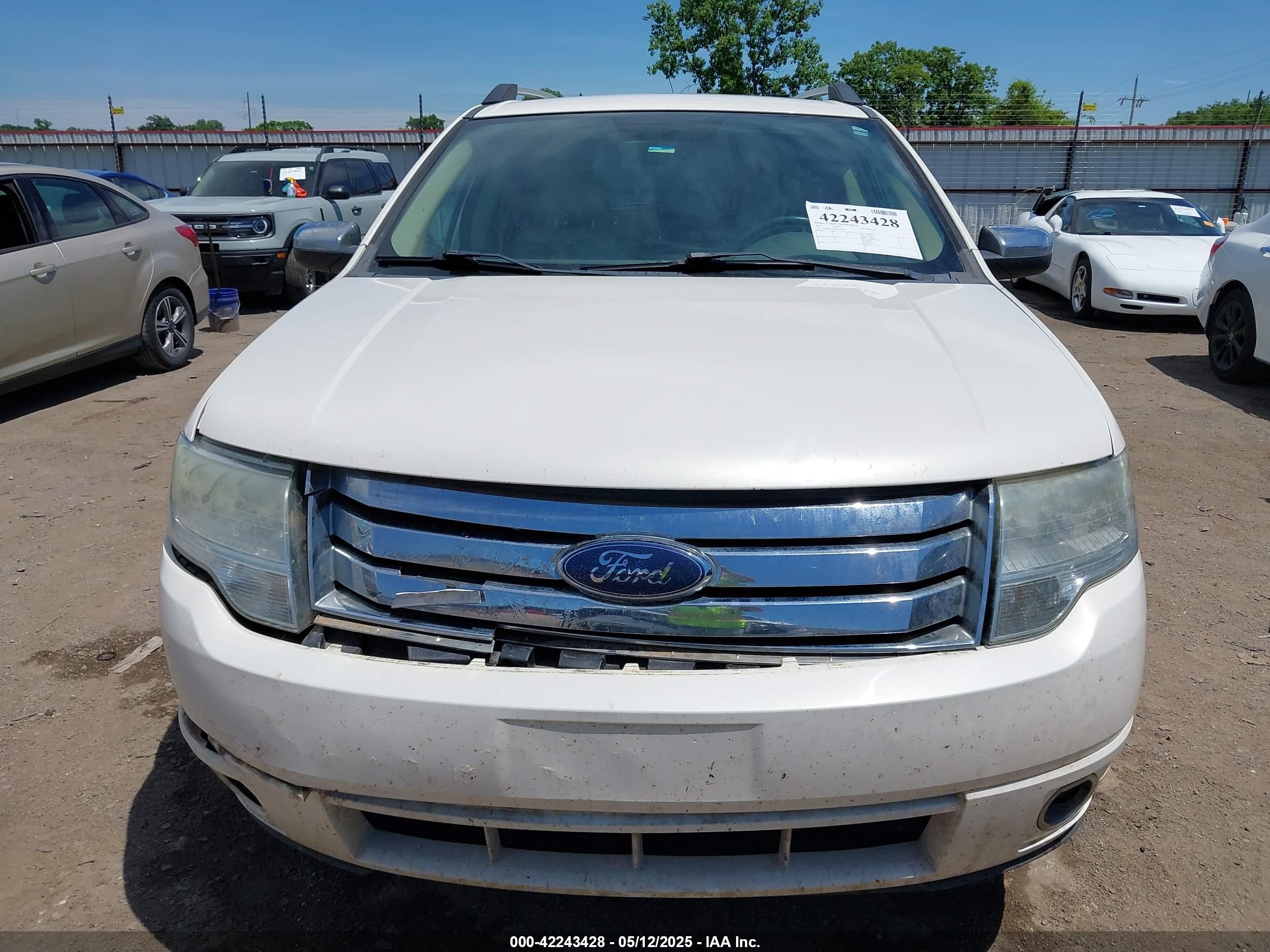 2009 Ford Taurus X Limited White vin: 1FMDK03W99GA03698