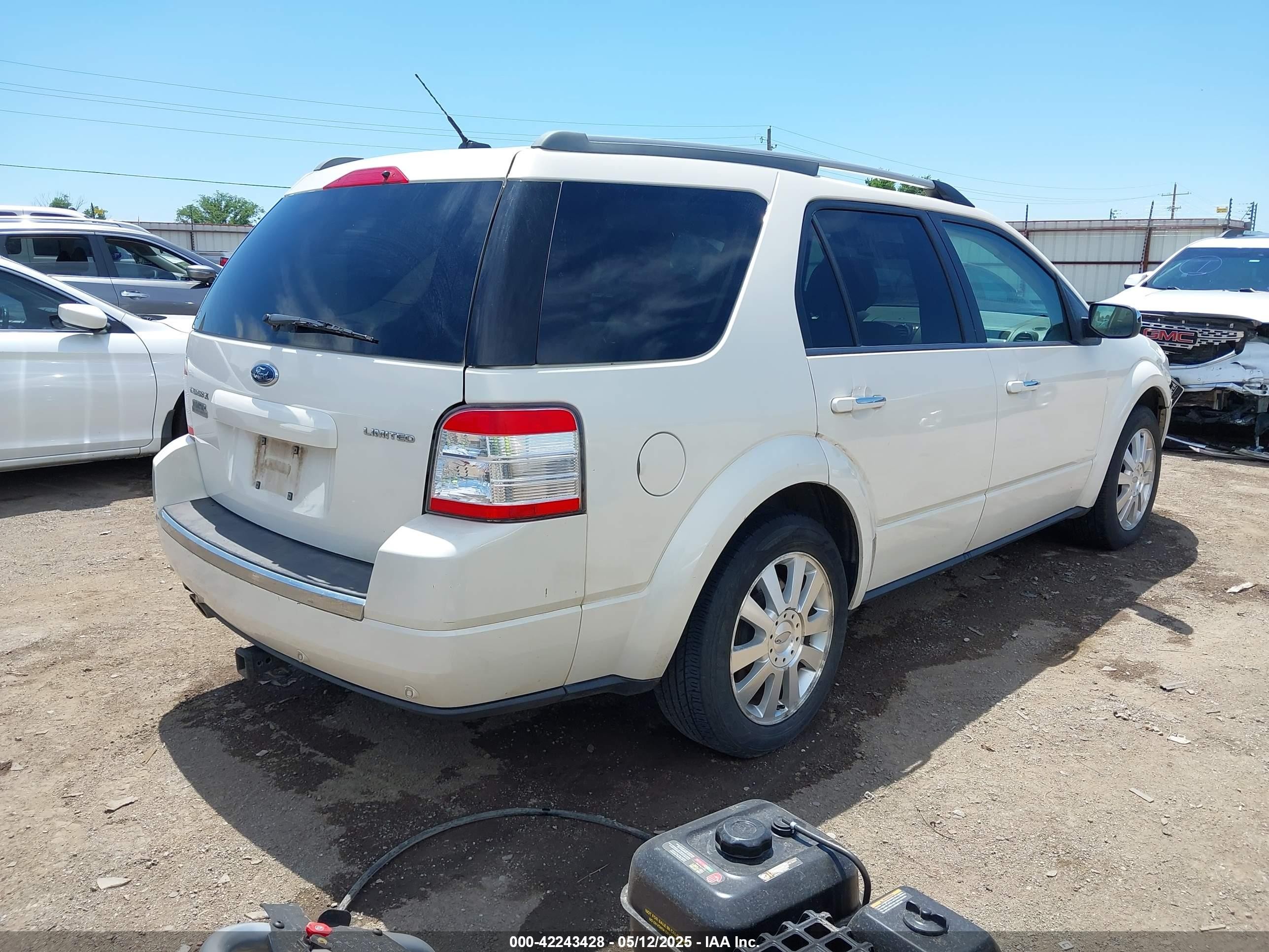 2009 Ford Taurus X Limited White vin: 1FMDK03W99GA03698