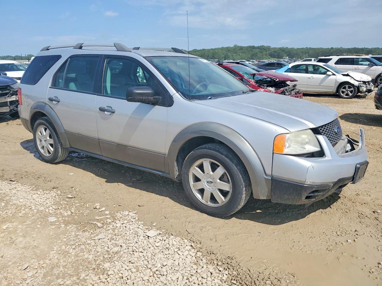 2005 Ford Freestyle Se Серебряный vin: 1FMDK04185GA58172