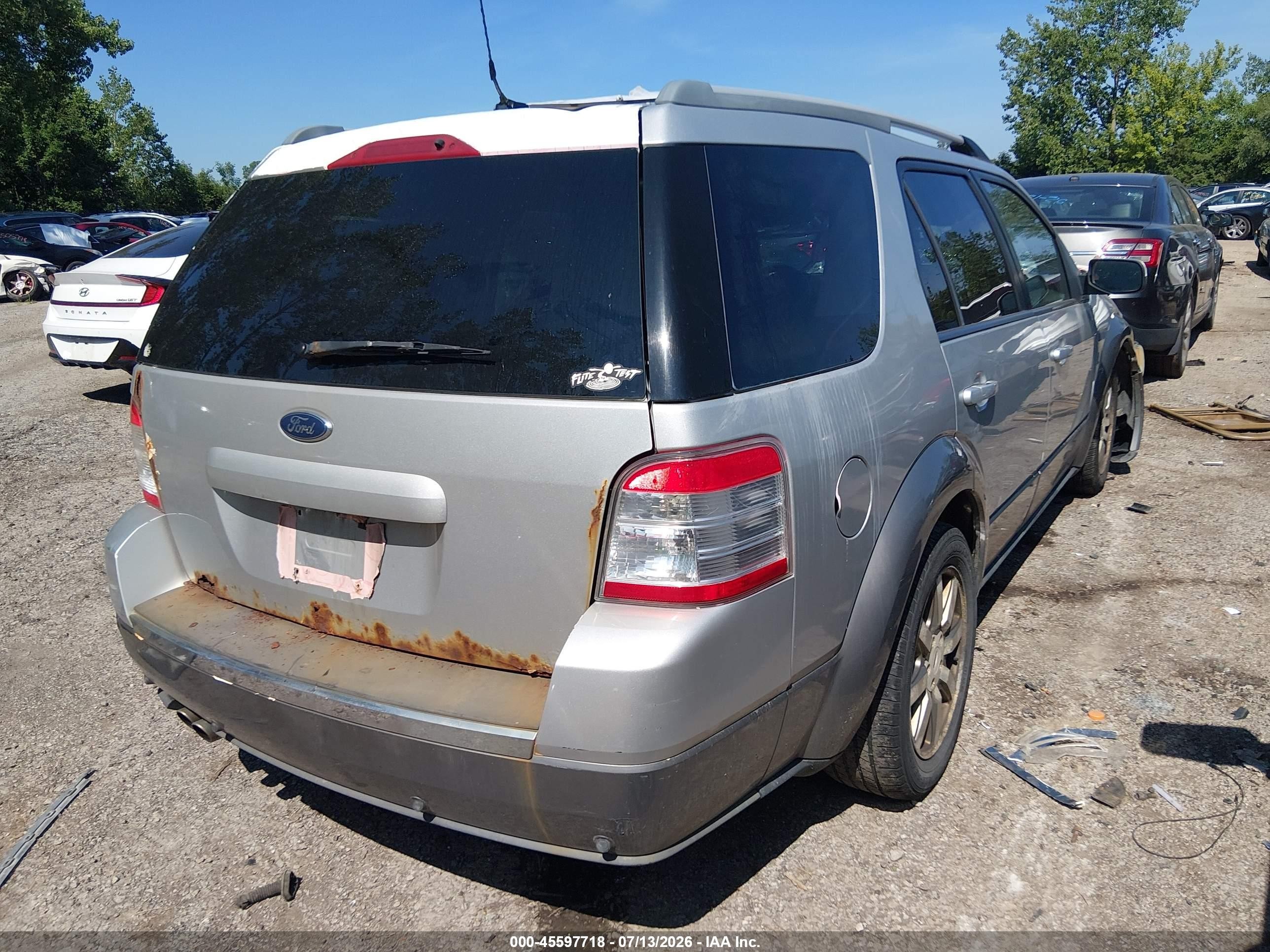 2009 Ford Taurus X Sel Silver vin: 1FMDK05W19GA01232