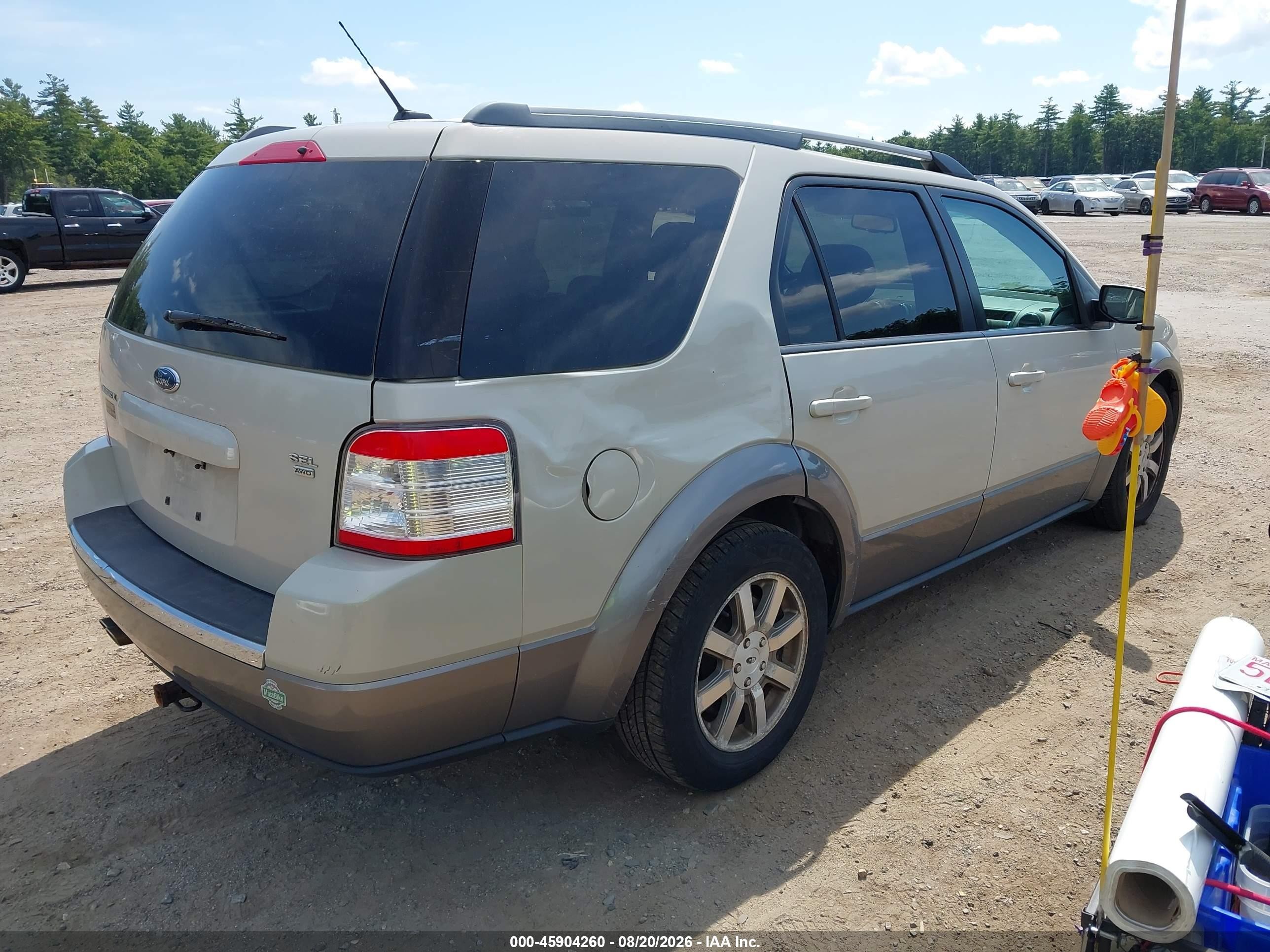 2008 Ford Taurus X Sel White vin: 1FMDK05W38GA19648