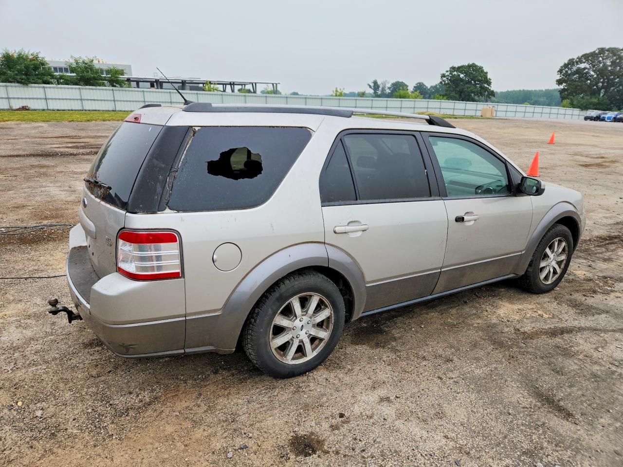 2008 Ford Taurus X Sel Silver vin: 1FMDK05W98GA42934