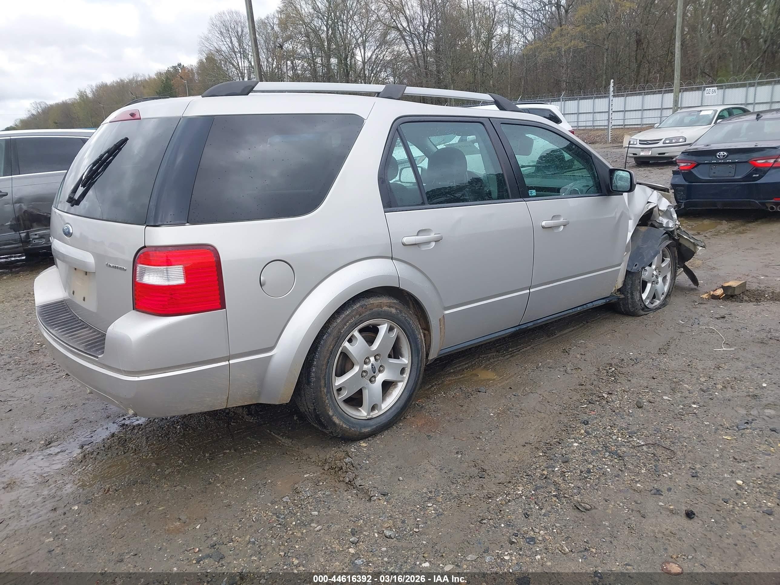 2006 Ford Freestyle Limited Silver vin: 1FMDK06106GA23558
