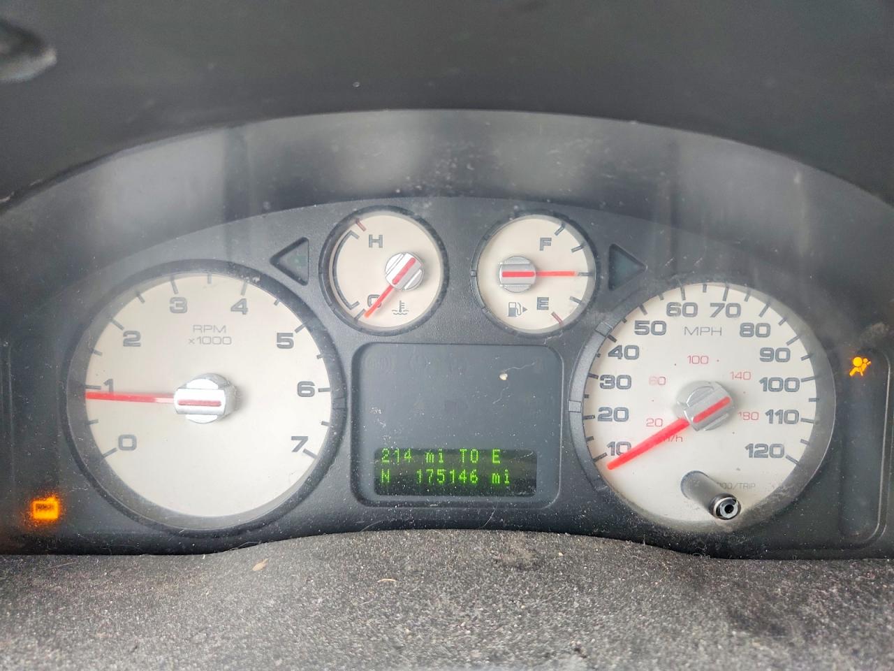 2006 Ford Freestyle Limited Silver vin: 1FMDK06156GA38024