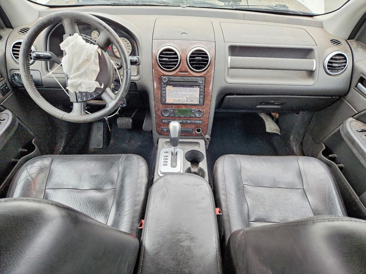 2006 Ford Freestyle Limited Silver vin: 1FMDK06156GA38024