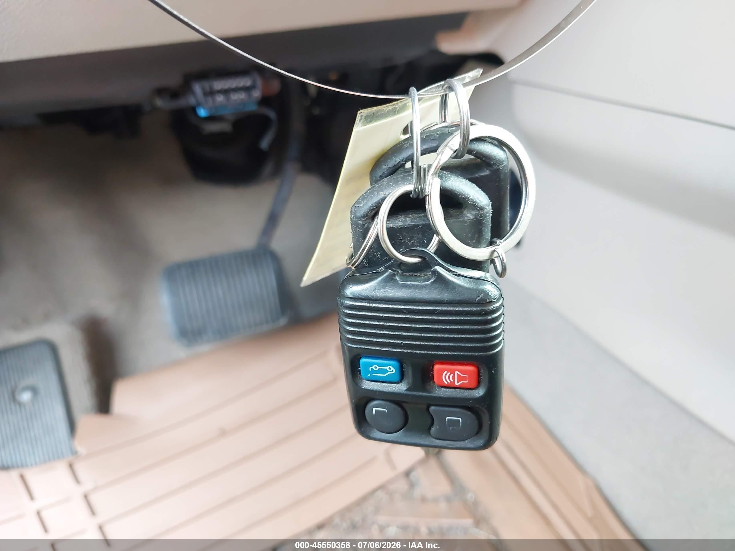 2005 Ford Freestyle Limited Красный vin: 1FMDK06175GA62338