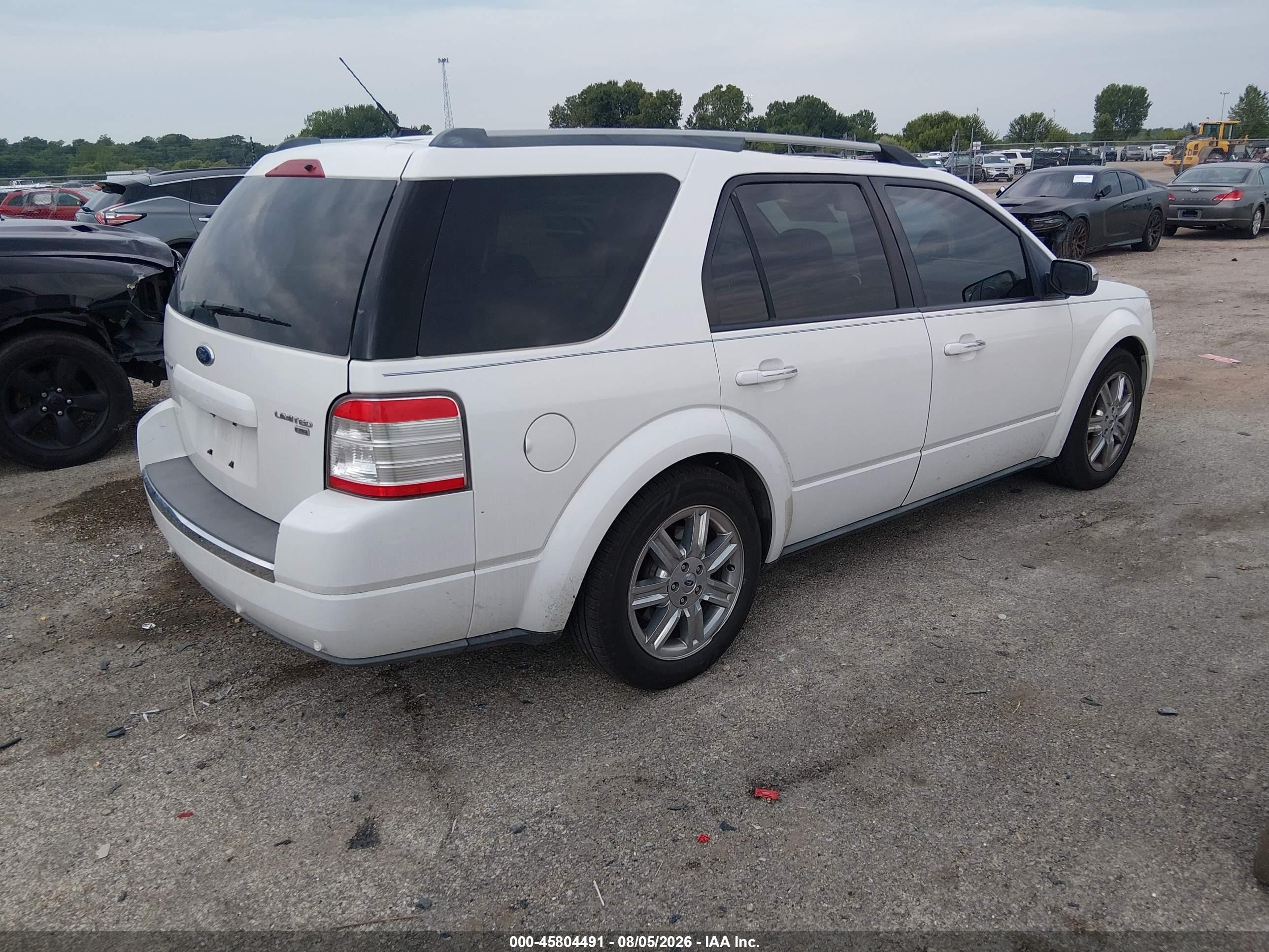 2008 Ford Taurus X Limited White vin: 1FMDK06W18GA21607