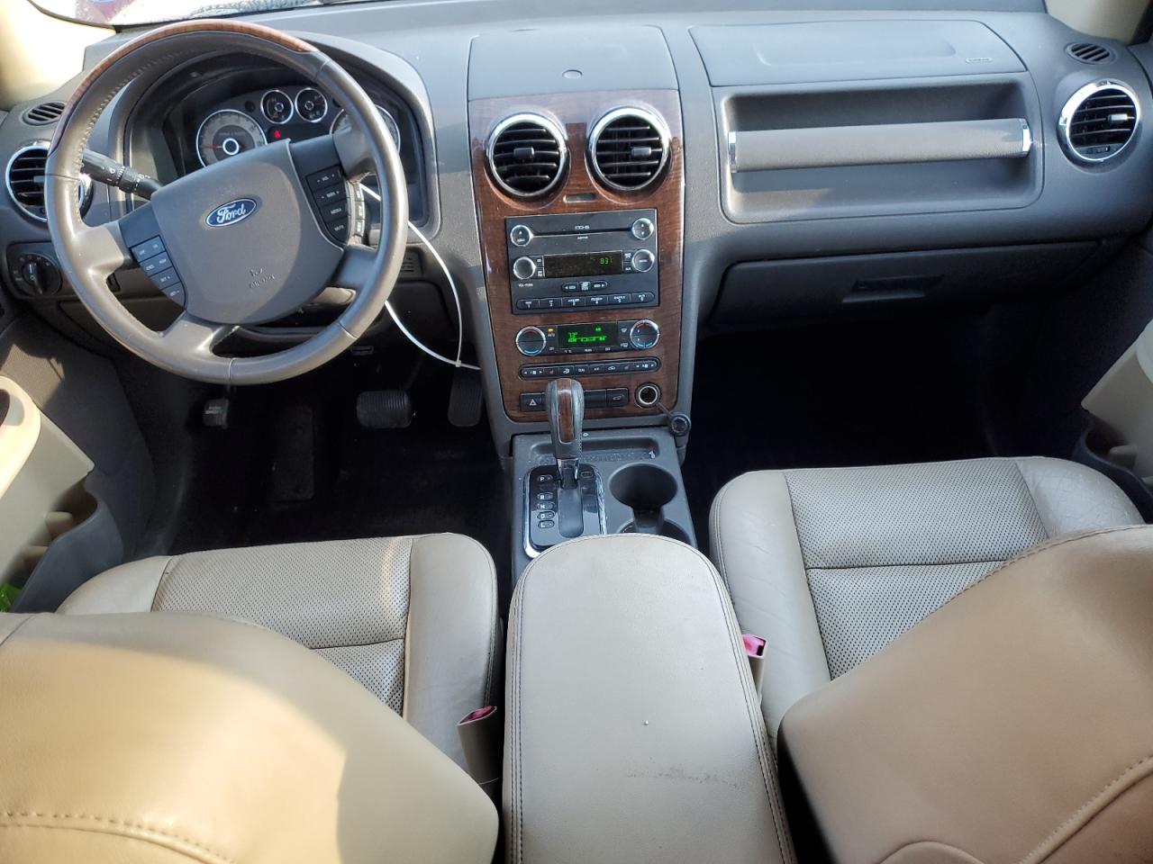2008 Ford Taurus X Limited Burgundy vin: 1FMDK06W38GA03819