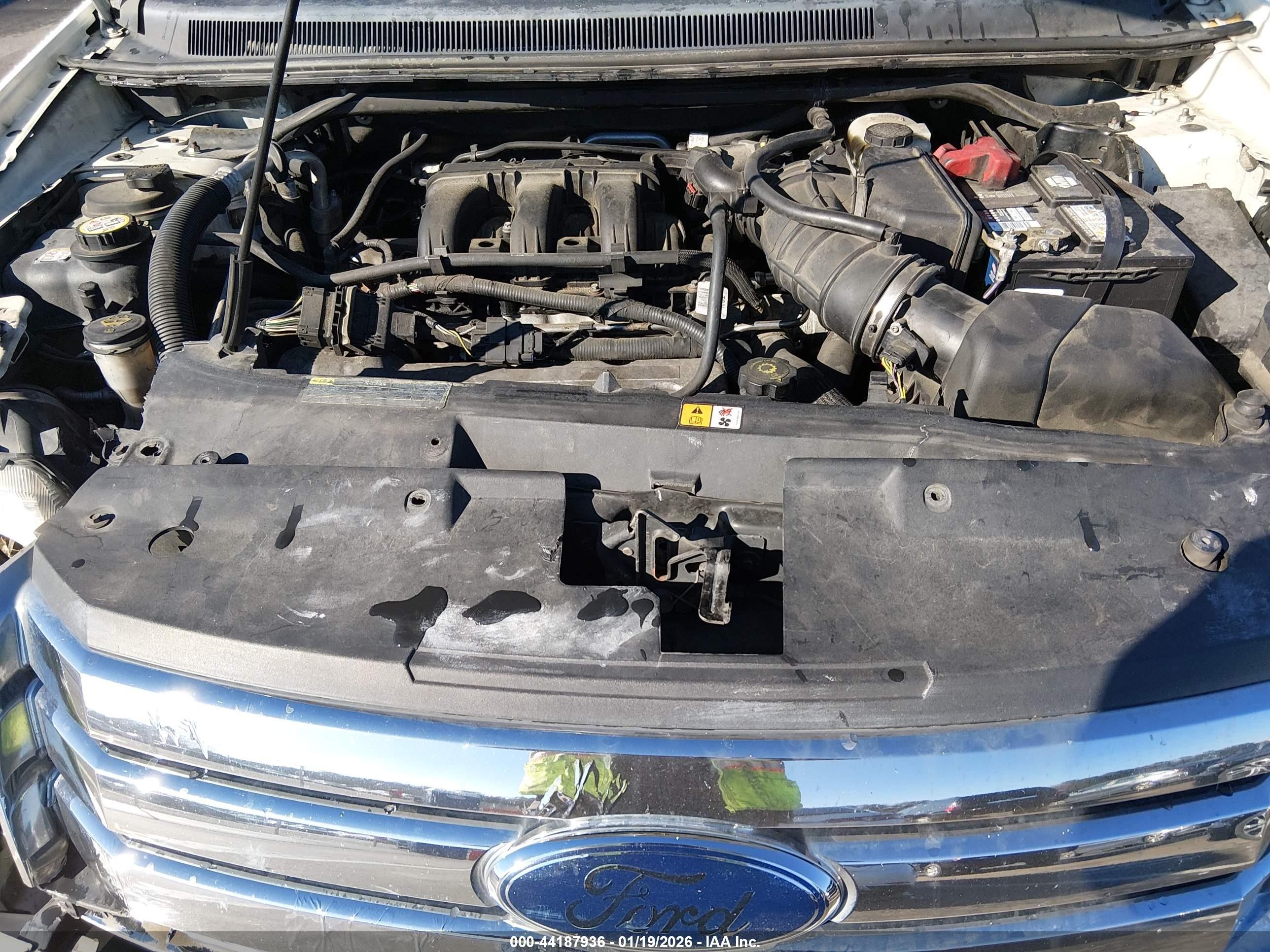 2009 Ford Taurus X Limited White vin: 1FMDK06W49GA03717