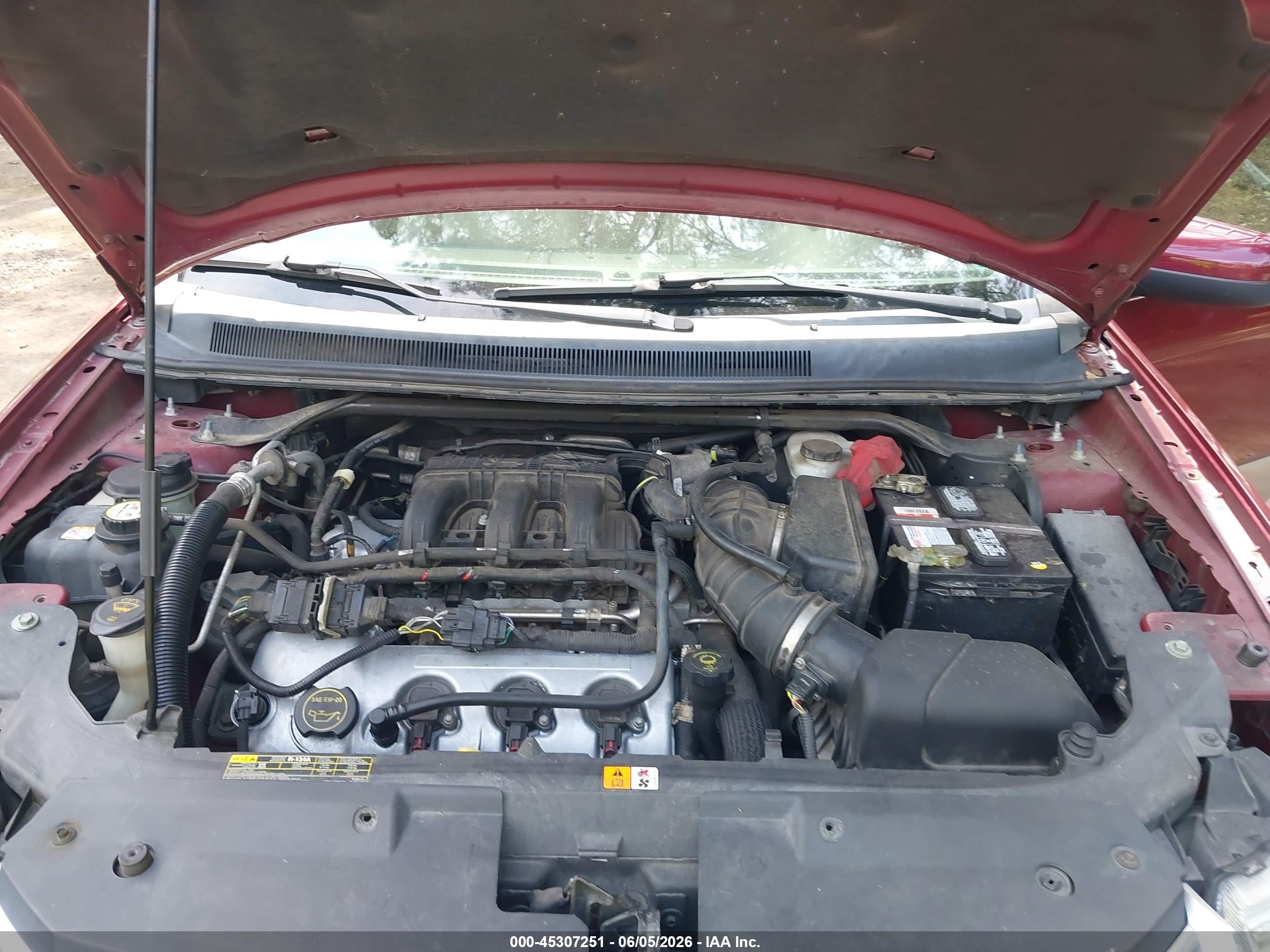 2008 Ford Taurus X Eddie Bauer Burgundy vin: 1FMDK07W38GA10185