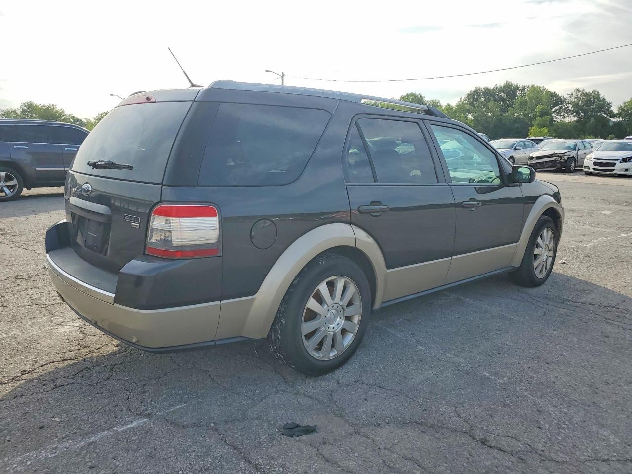 2008 Ford Taurus X Eddie Bauer Gray vin: 1FMDK08W38GA16728