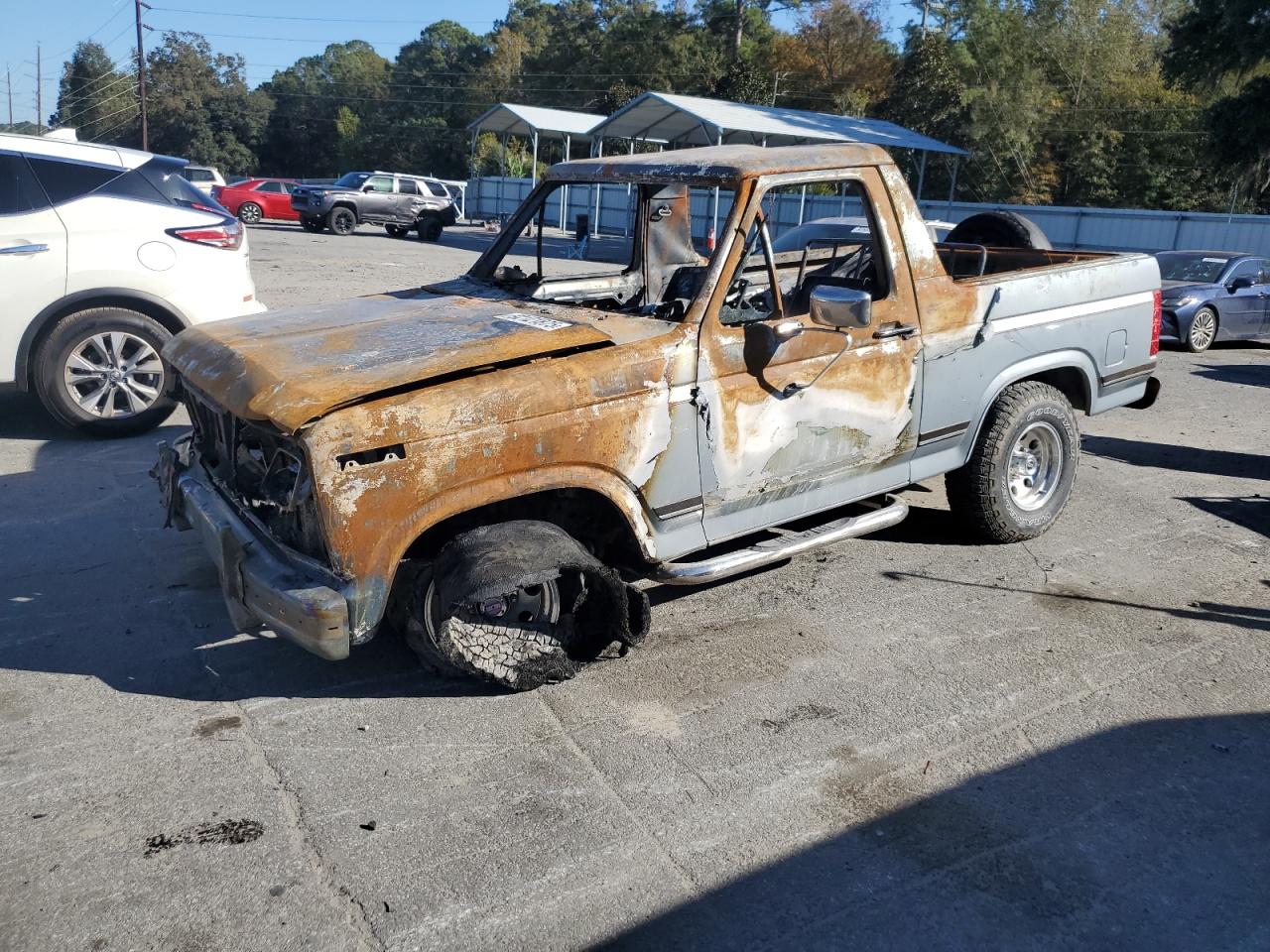 1984 Ford Bronco U100 Silver vin: 1FMDU15F9ELA55864