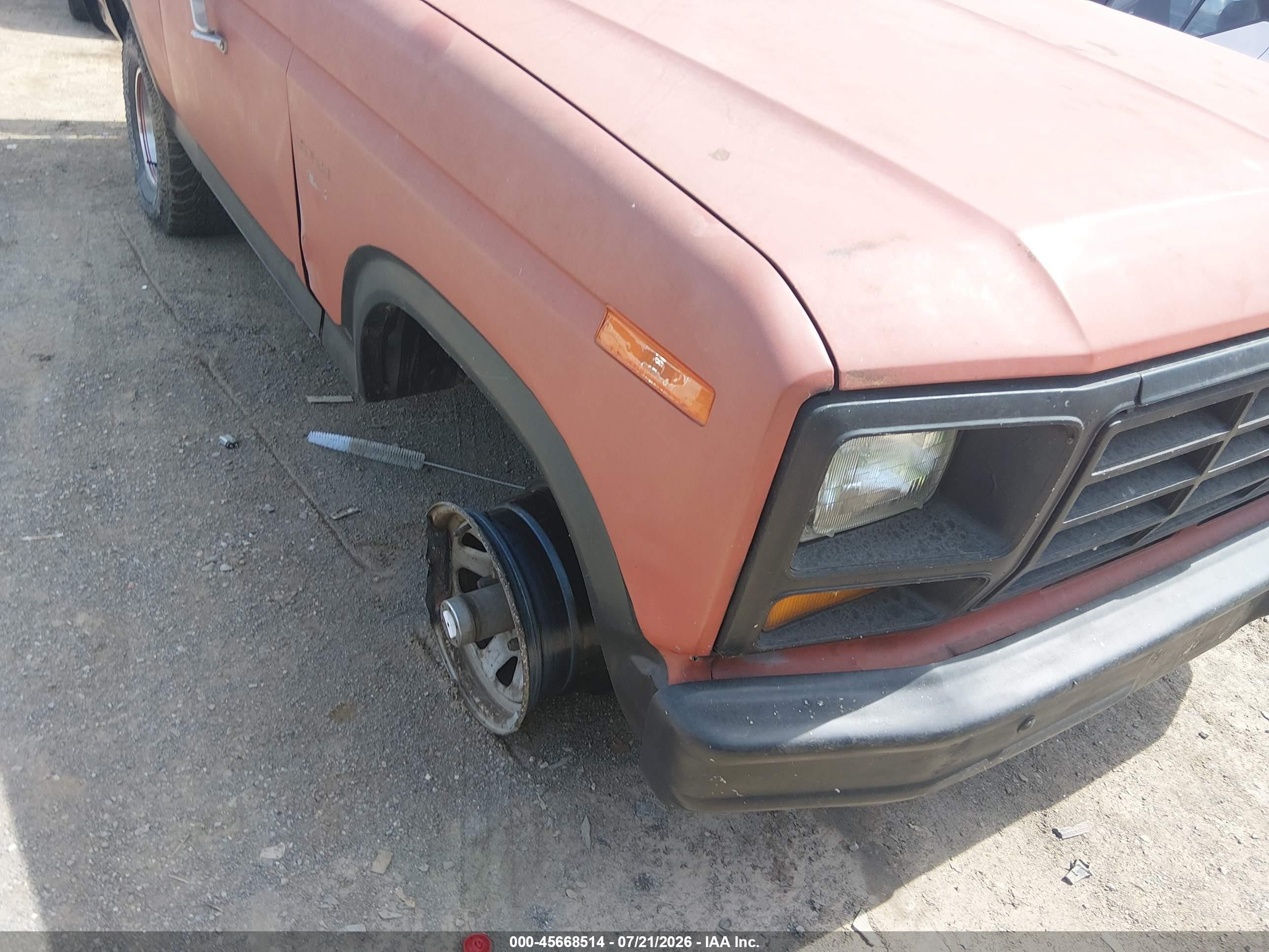1986 Ford Bronco U100 Red vin: 1FMDU15NXGLA81979