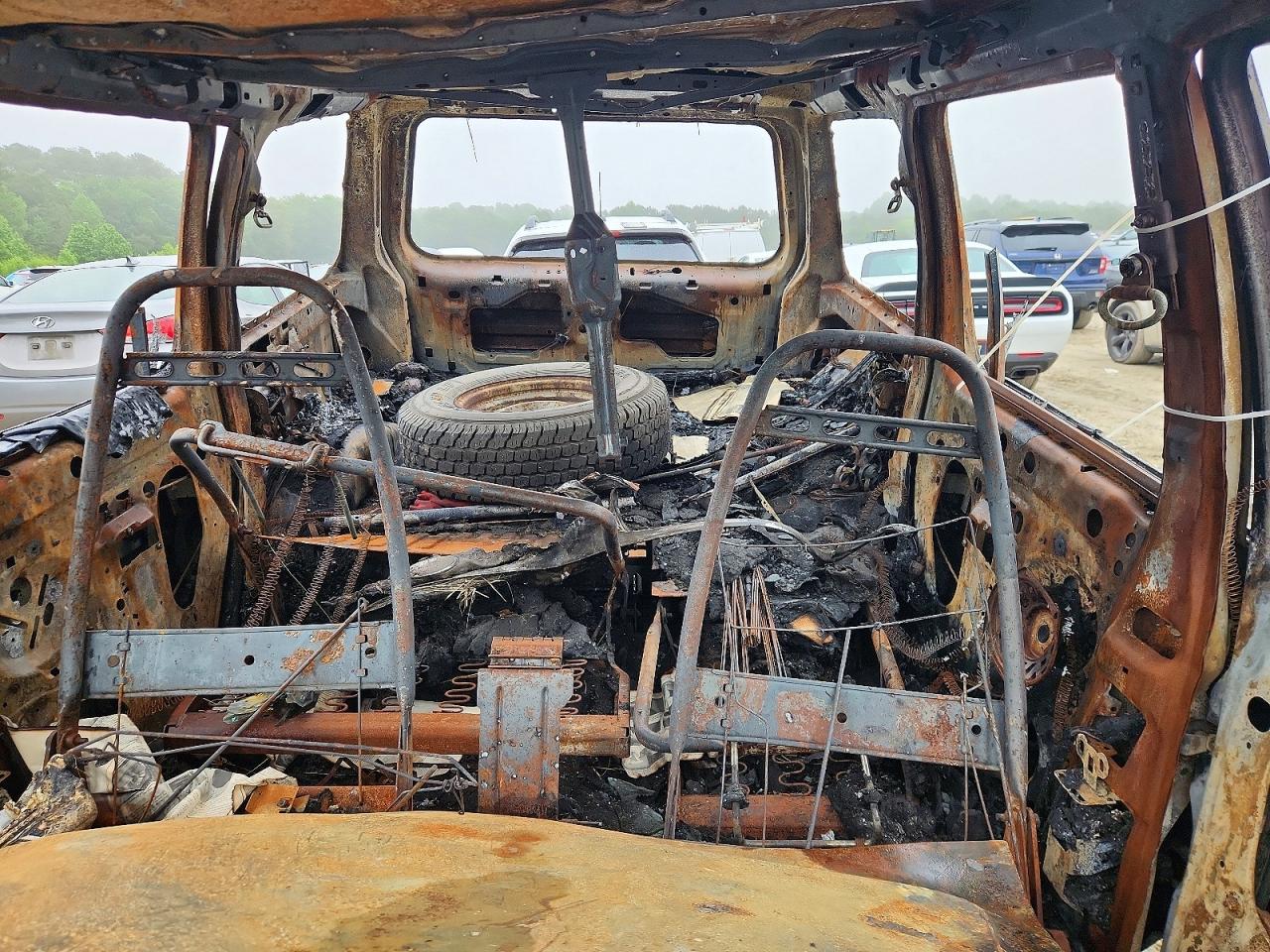 1997 Ford Explorer Burn vin: 1FMDU32E7VUD40189