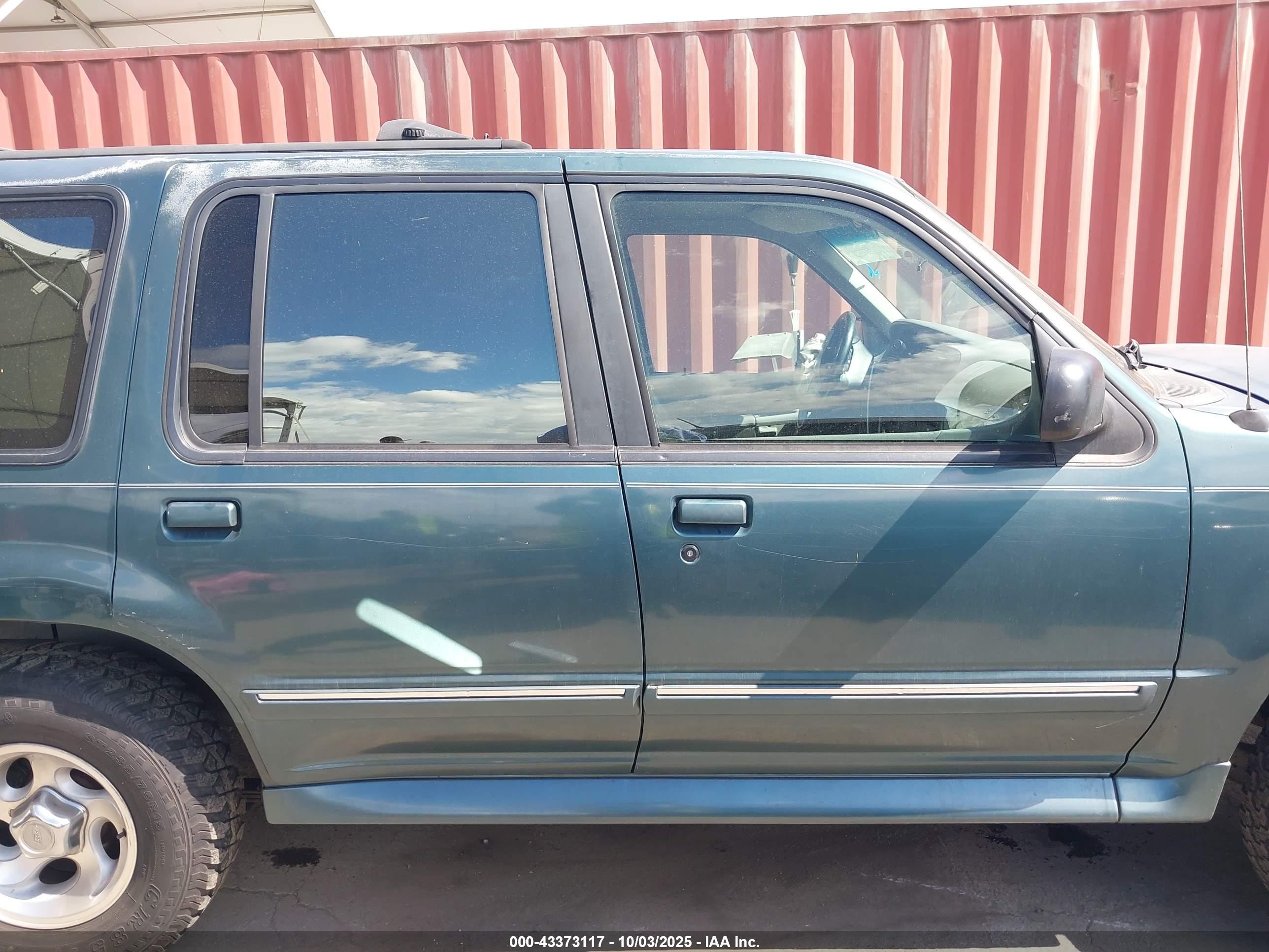 1997 Ford Explorer Eddie Bauer/limited/xl/xlt Зеленый vin: 1FMDU32EXVUA15987