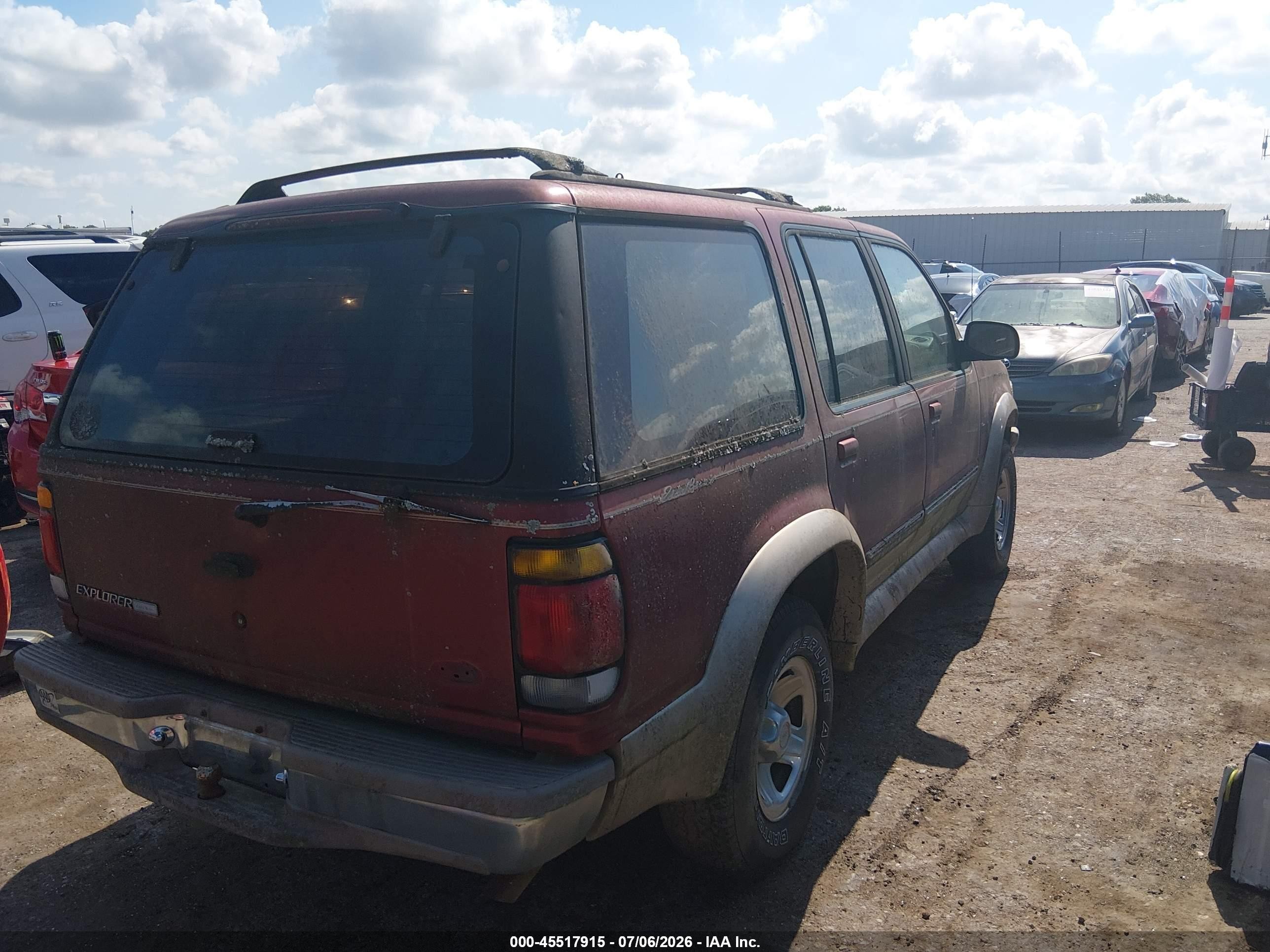 1997 Ford Explorer Eddie Bauer/limited/xlt Красный vin: 1FMDU32P1VZA65262