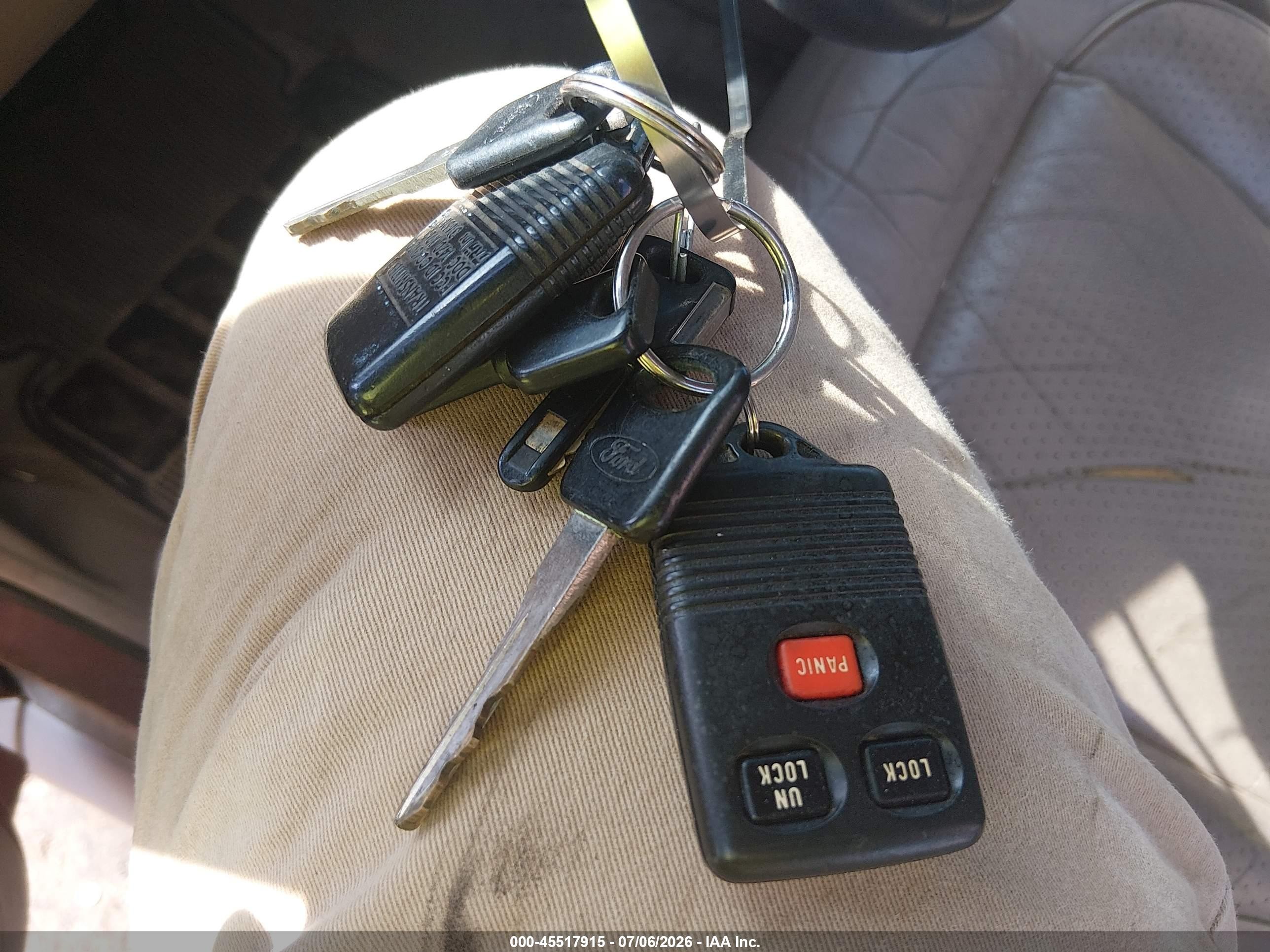 1997 Ford Explorer Eddie Bauer/limited/xlt Красный vin: 1FMDU32P1VZA65262