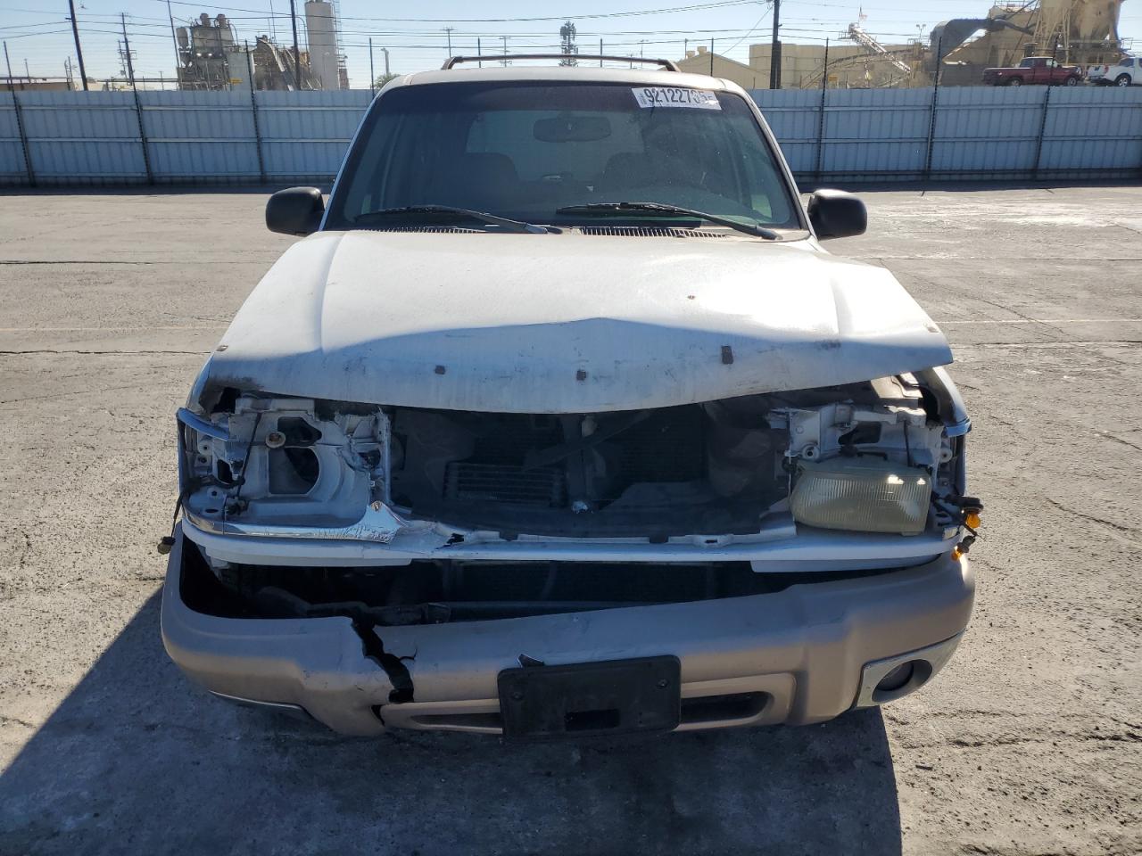 1999 Ford Explorer White vin: 1FMDU32P2XZA60512