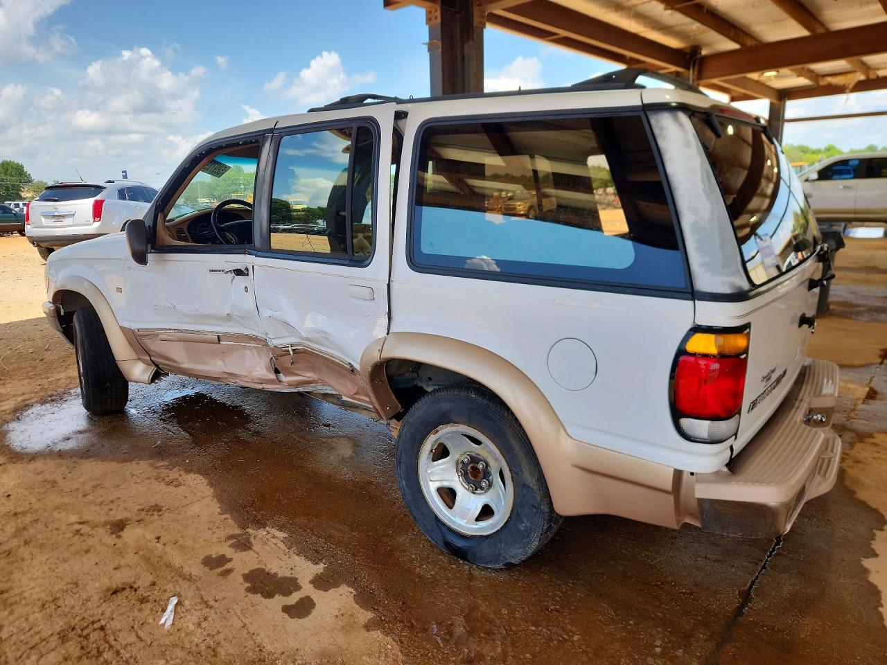 1996 Ford Explorer White vin: 1FMDU32P4TZB96540