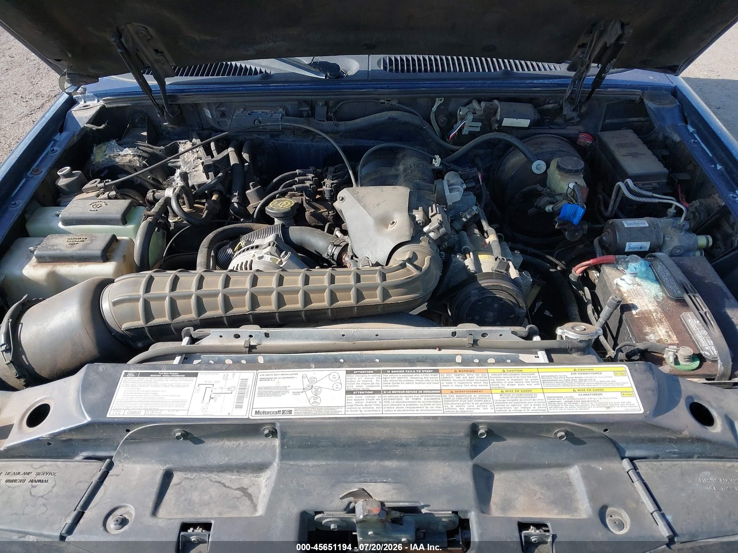 1995 Ford Explorer   Blue vin: 1FMDU32X0SZA83070