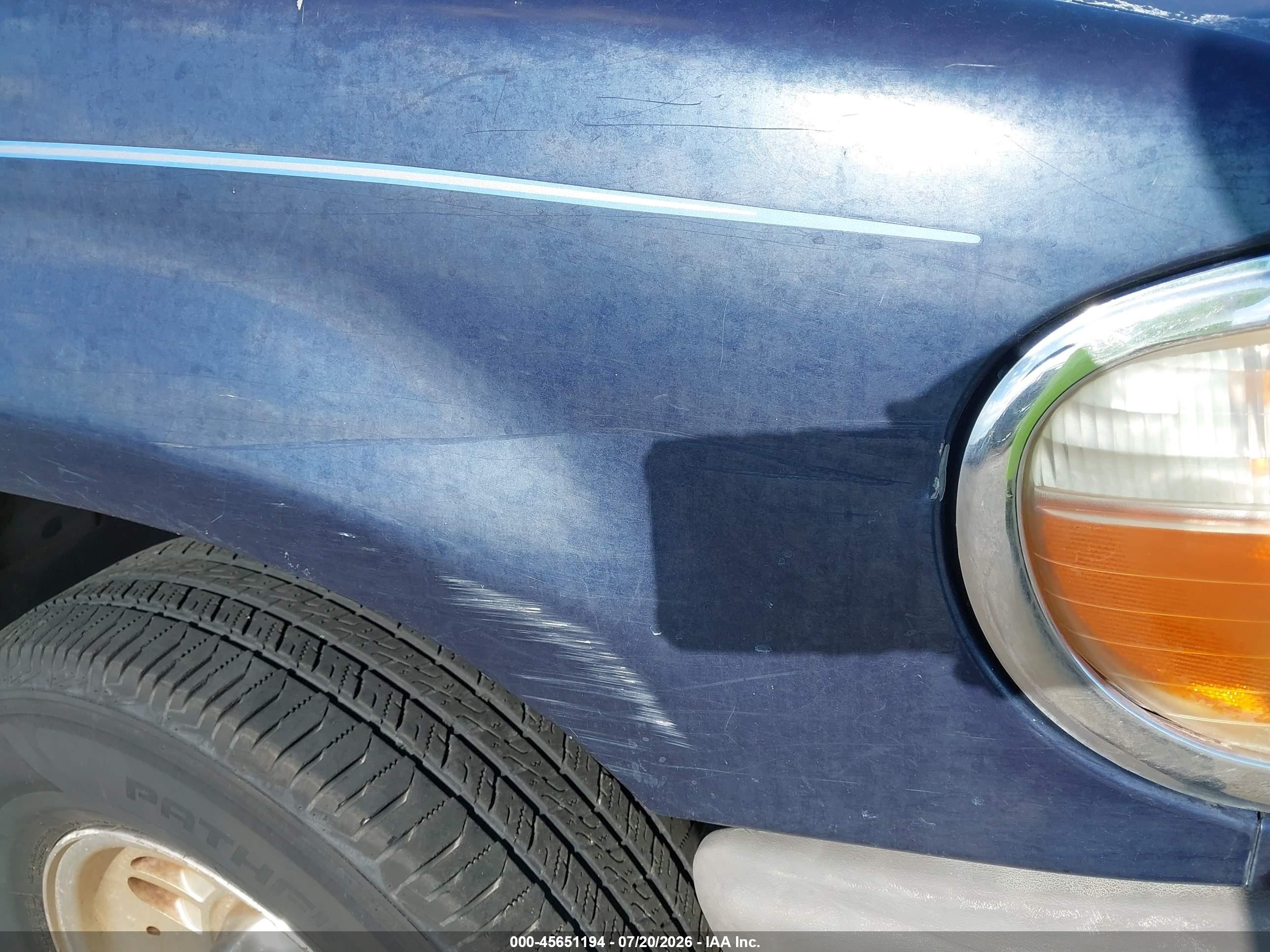 1995 Ford Explorer   Blue vin: 1FMDU32X0SZA83070