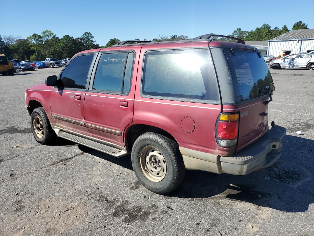 1996 Ford Explorer Burgundy vin: 1FMDU32X0TZB52597