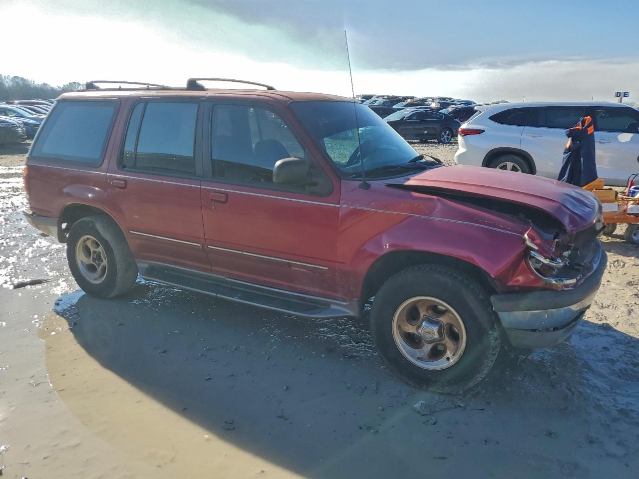 1995 Ford Explorer Maroon vin: 1FMDU32X1SUC15315