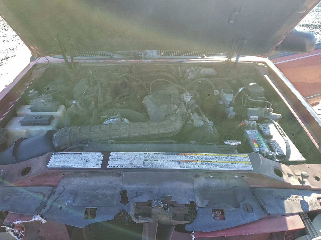 1995 Ford Explorer Maroon vin: 1FMDU32X1SUC15315