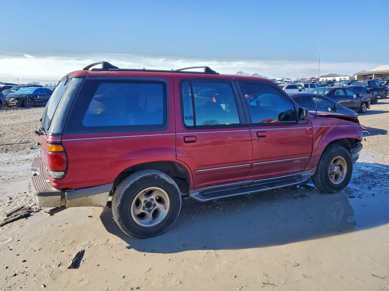 1995 Ford Explorer Maroon vin: 1FMDU32X1SUC15315