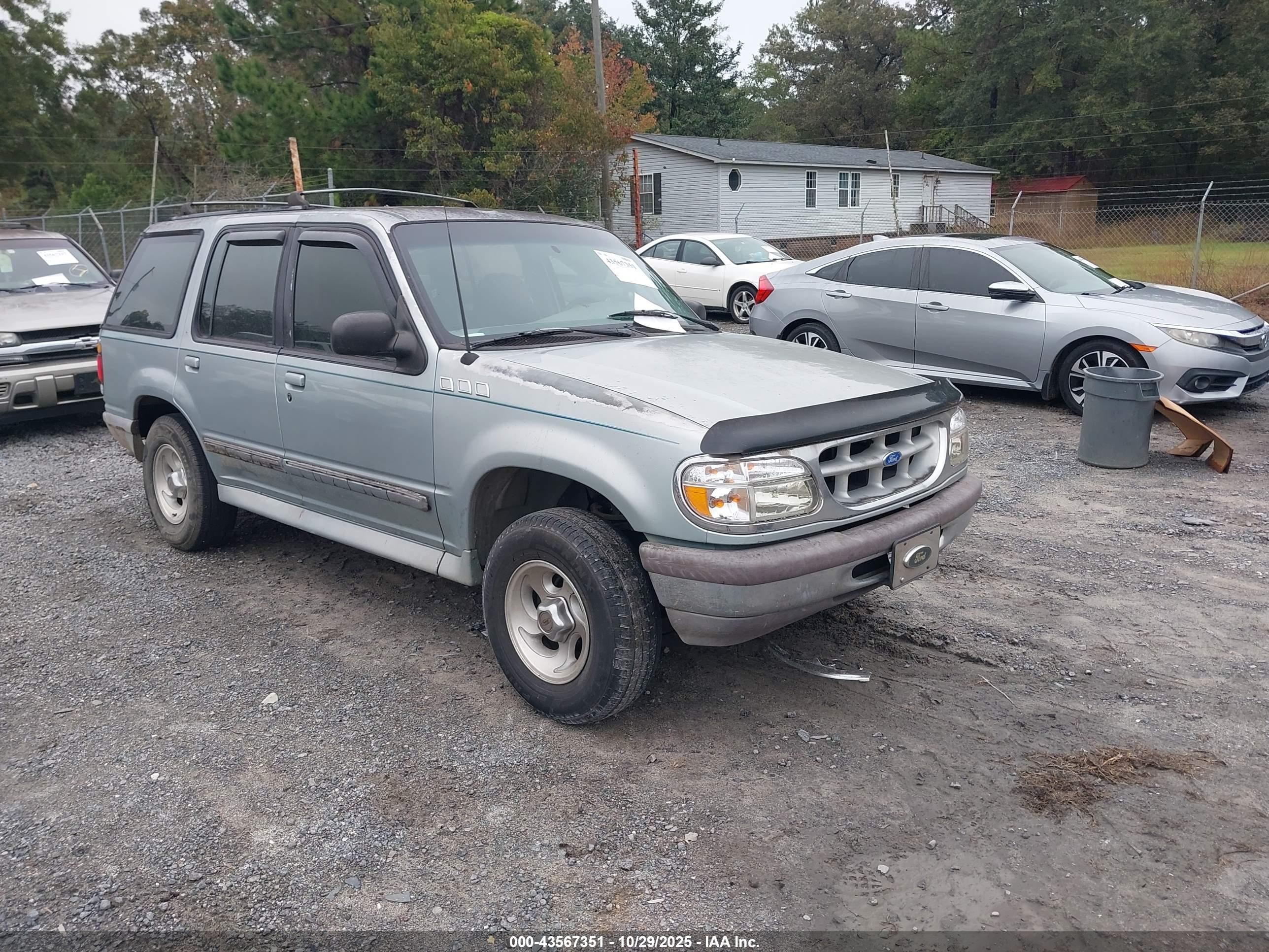 1995 Ford Explorer   Green vin: 1FMDU32X1SZB33555
