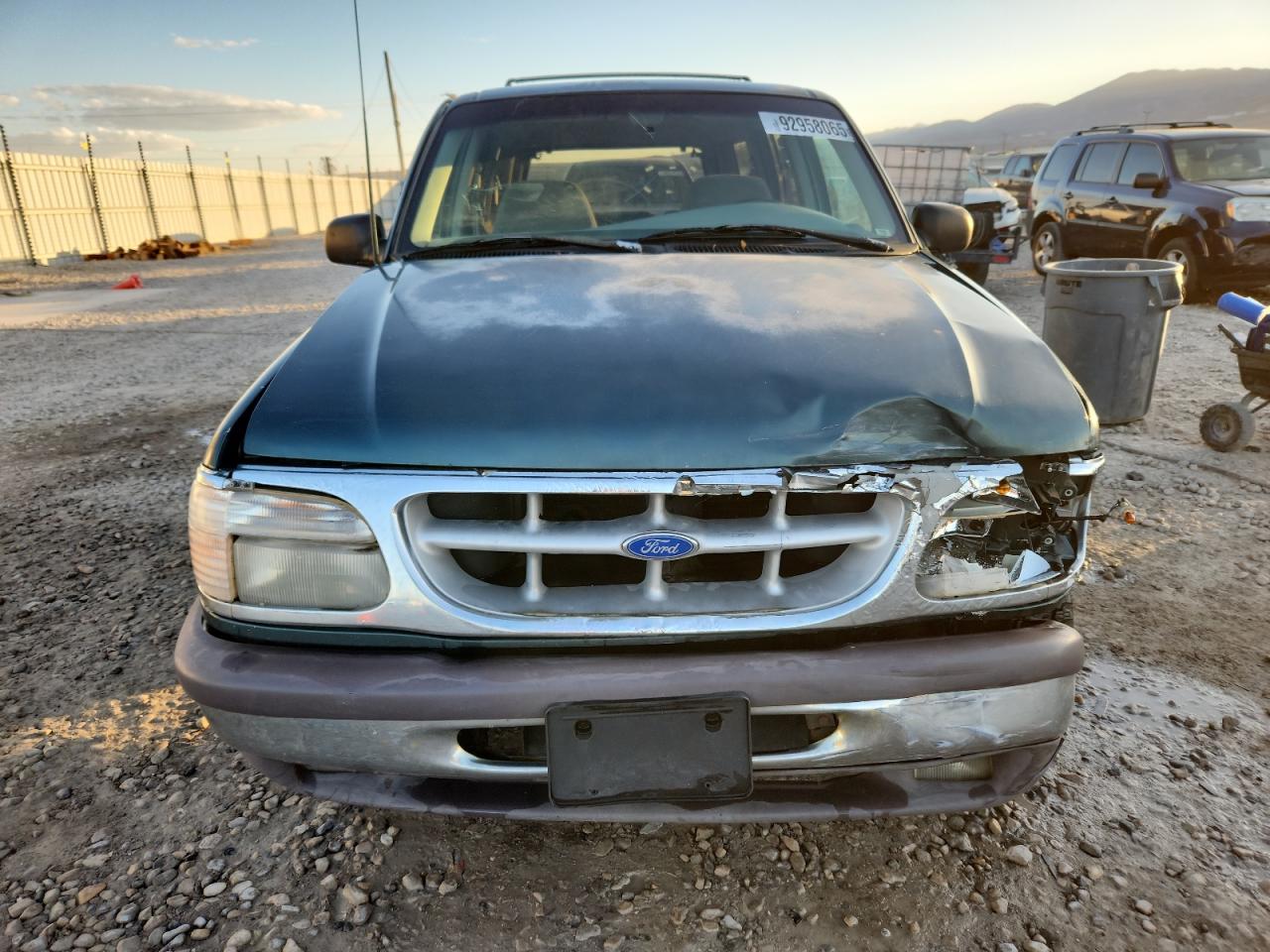1995 Ford Explorer Green vin: 1FMDU32X1SZB86398