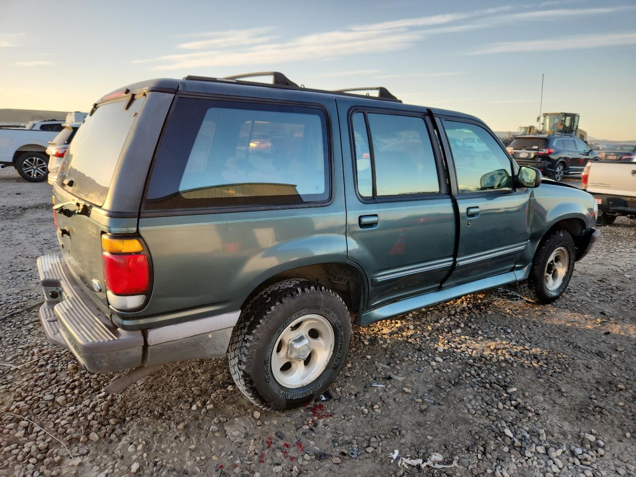 1995 Ford Explorer Green vin: 1FMDU32X1SZB86398