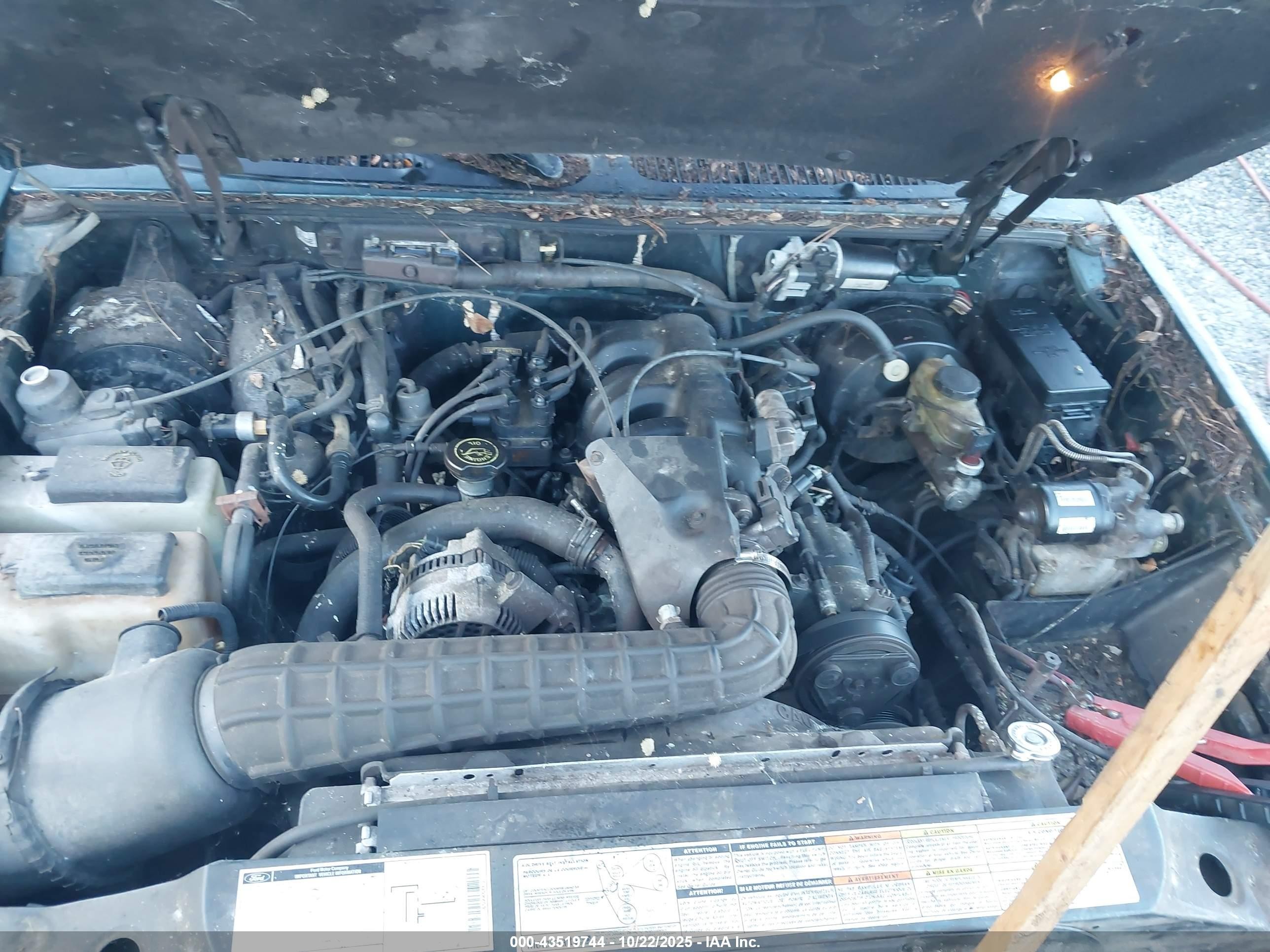 1995 Ford Explorer   Green vin: 1FMDU32X3SUA82850