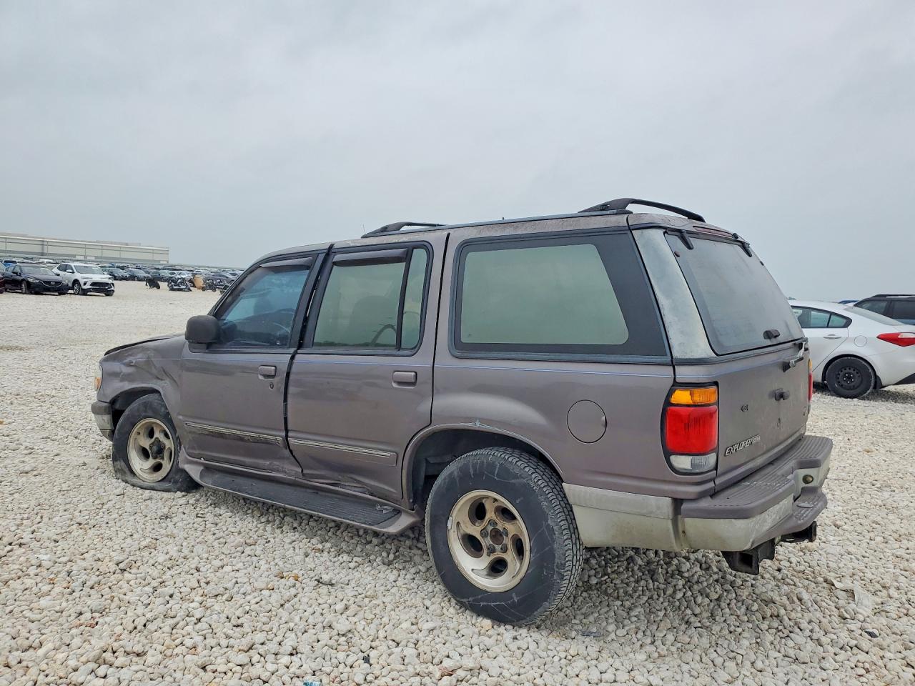 1996 Ford Explorer Gray vin: 1FMDU32X3TZB36619