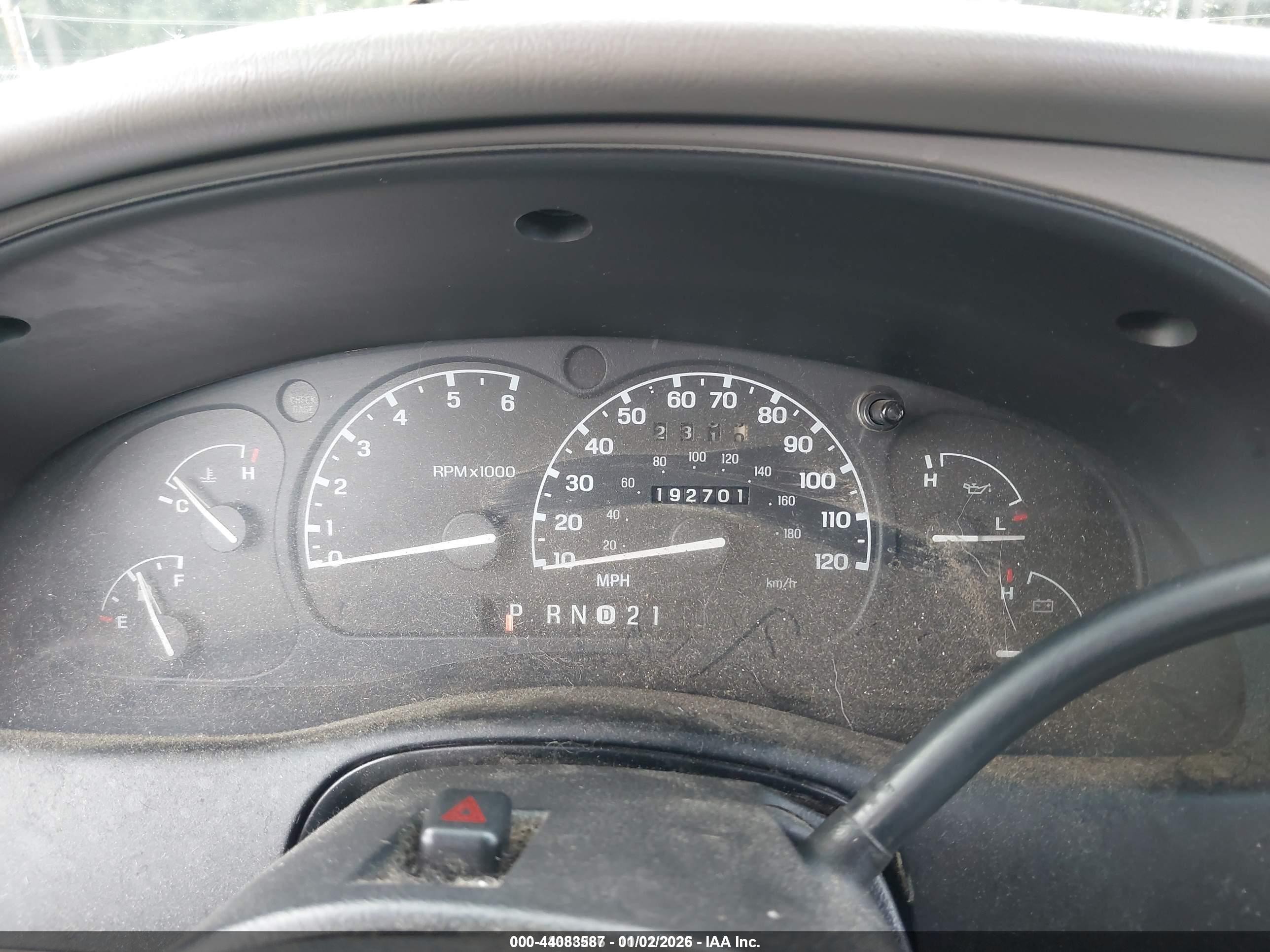 1997 Ford Explorer Eddie Bauer/limited/xl/xlt Red vin: 1FMDU32X3VZC40174