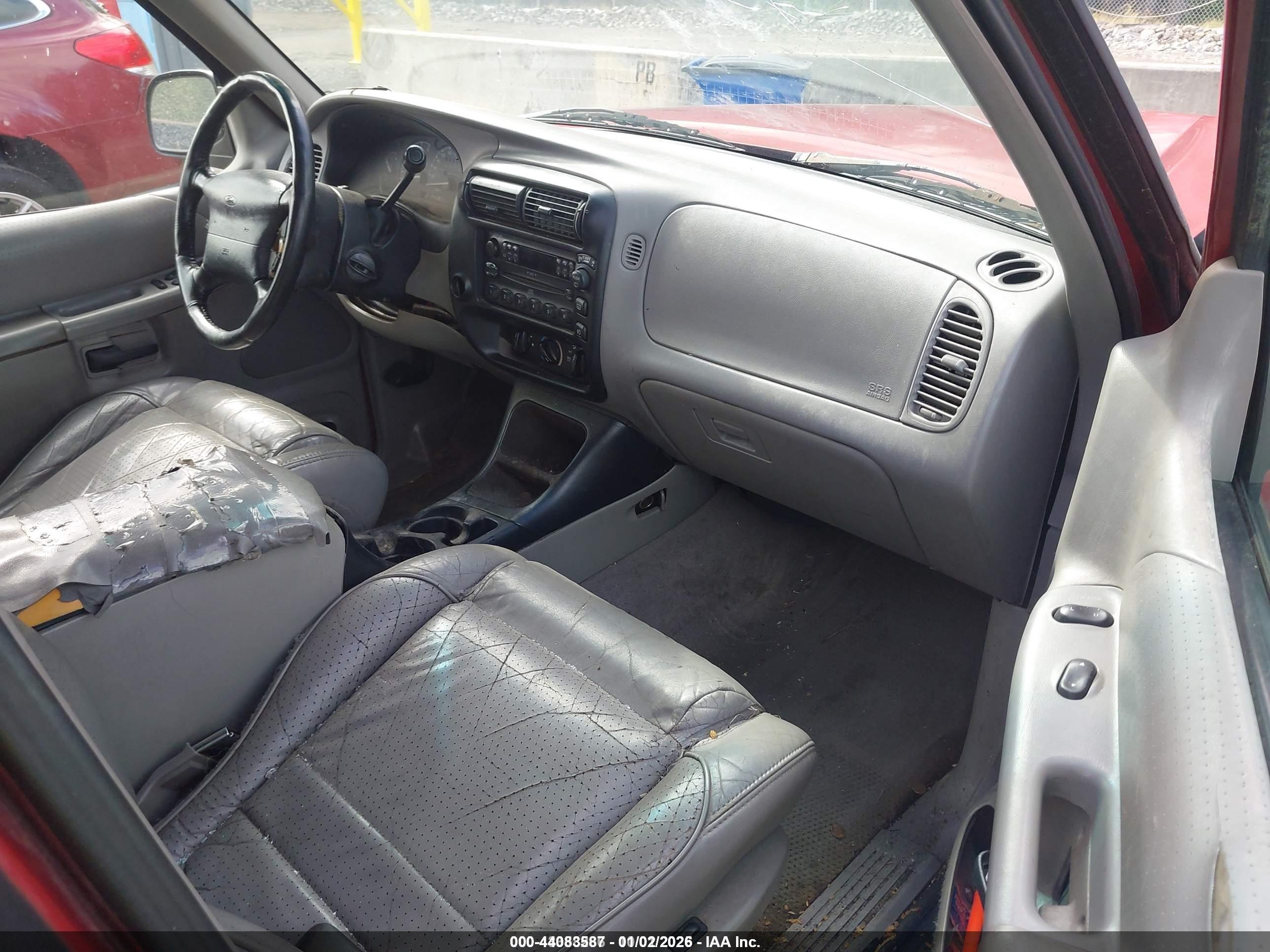 1997 Ford Explorer Eddie Bauer/limited/xl/xlt Red vin: 1FMDU32X3VZC40174
