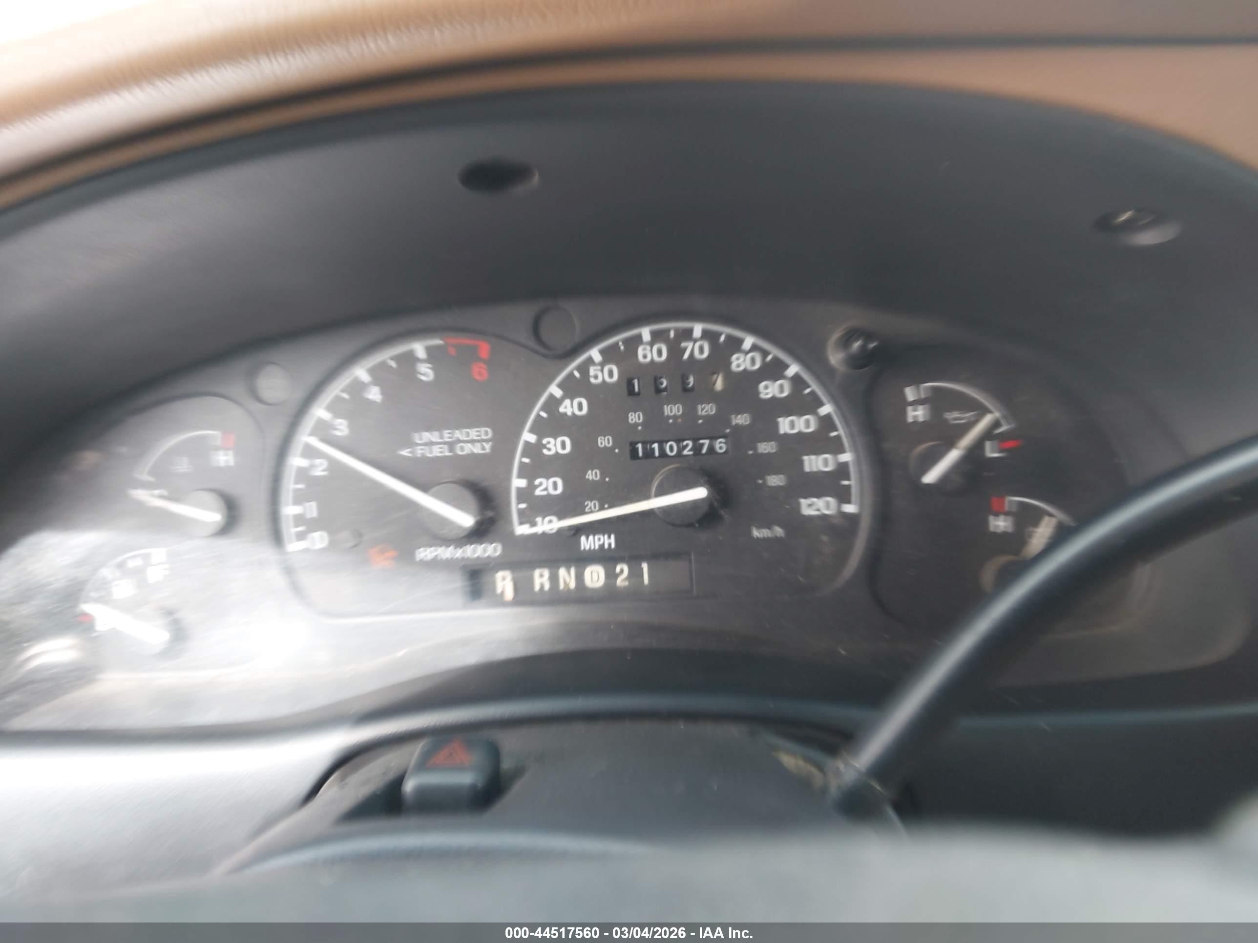 1995 Ford Explorer   Белый vin: 1FMDU32X4SUA09633