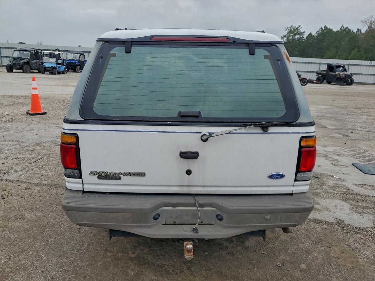 1995 Ford Explorer White vin: 1FMDU32X4SZA90720