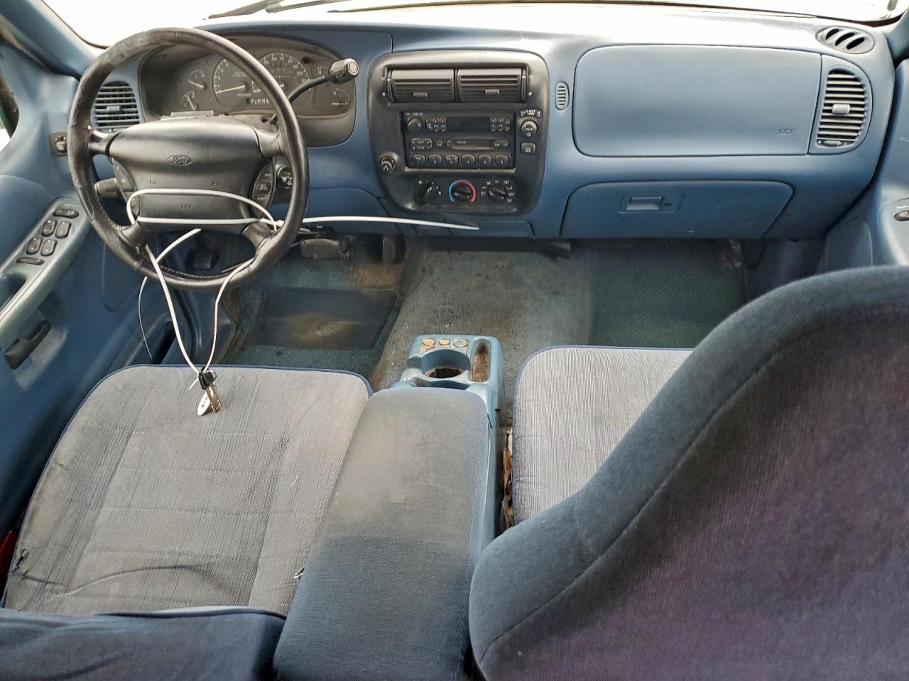 1995 Ford Explorer White vin: 1FMDU32X4SZA90720