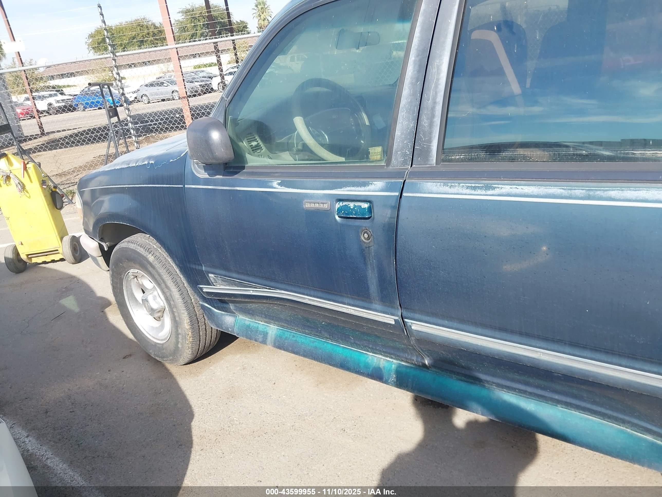 1995 Ford Explorer   Green vin: 1FMDU32X5SZB03474