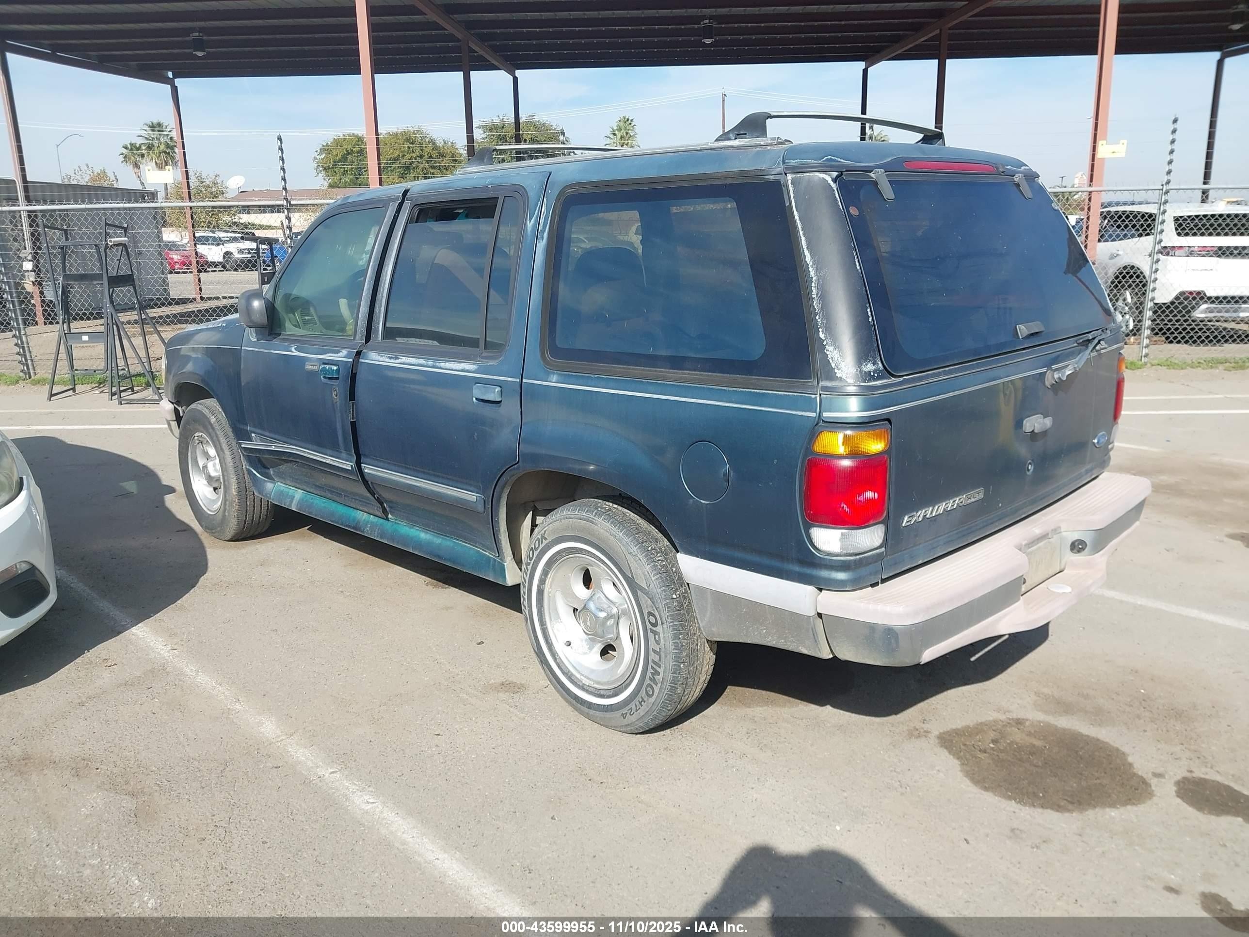 1995 Ford Explorer   Green vin: 1FMDU32X5SZB03474