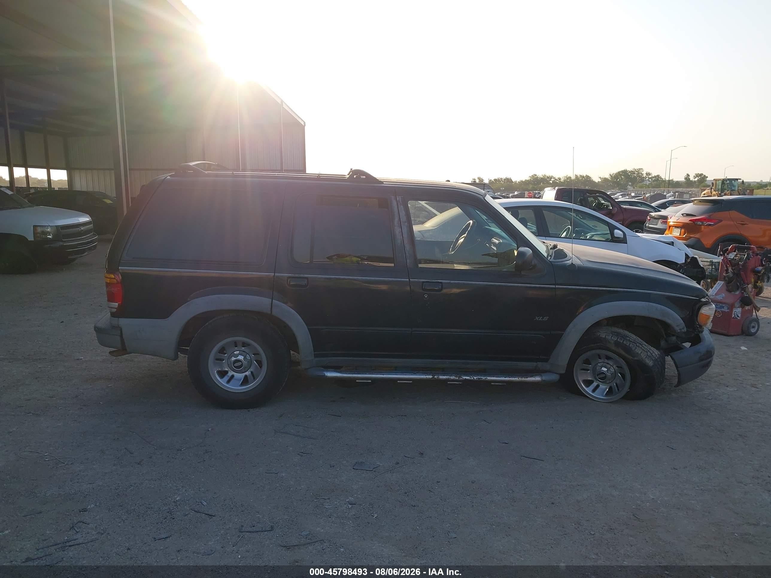 1999 Ford Explorer Xl/xlt Черный vin: 1FMDU32X5XZB05121