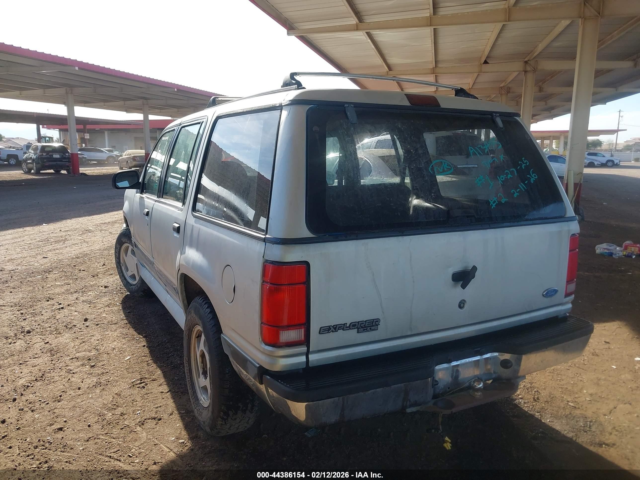 1994 Ford Explorer   Серый vin: 1FMDU32X7RUA13475