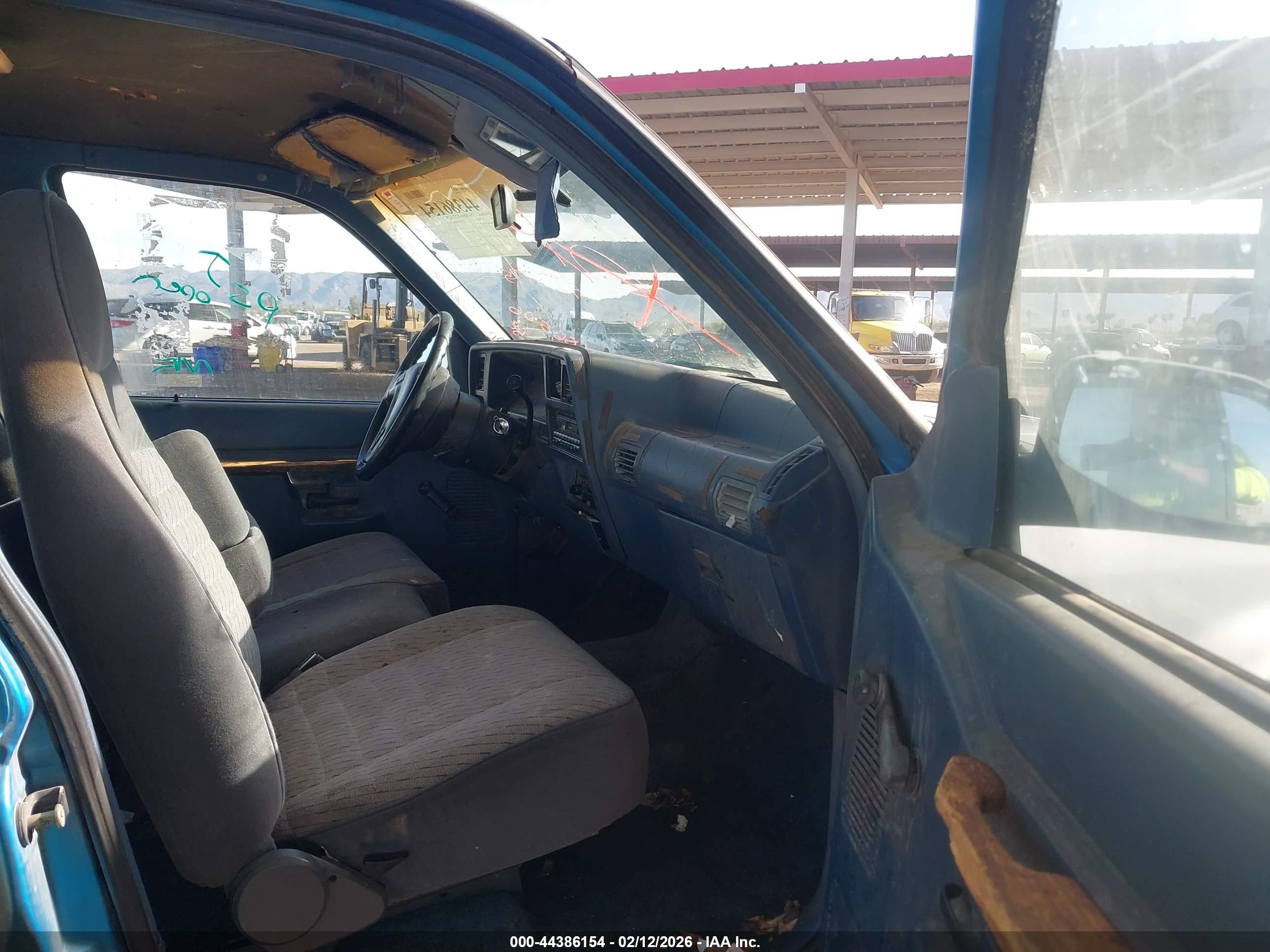 1994 Ford Explorer   Серый vin: 1FMDU32X7RUA13475