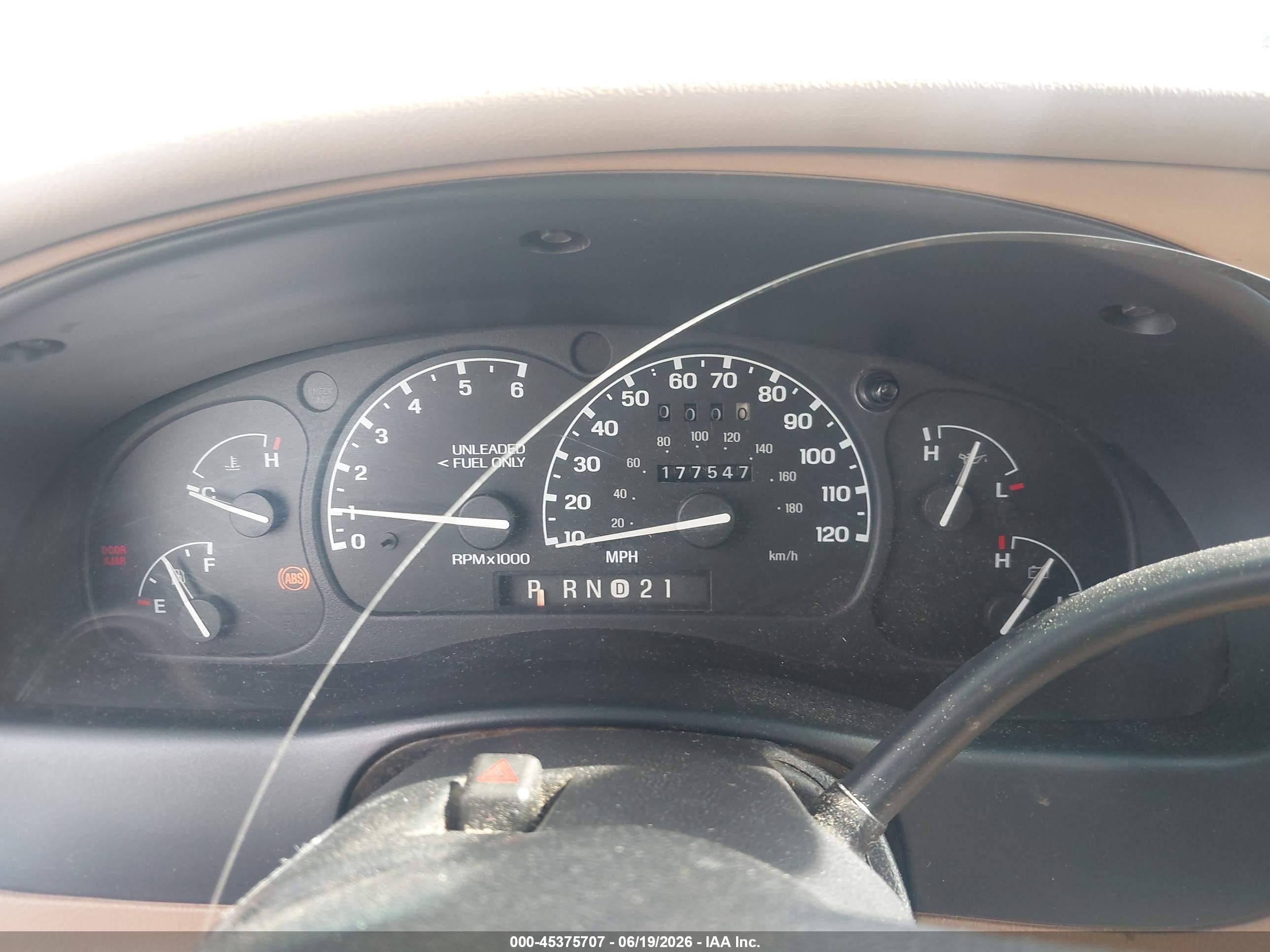 1996 Ford Explorer   Red vin: 1FMDU32X8TUD55685