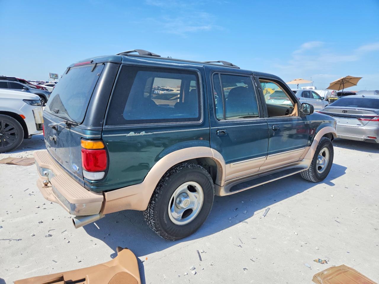 1996 Ford Explorer Green vin: 1FMDU32X8TZB22490