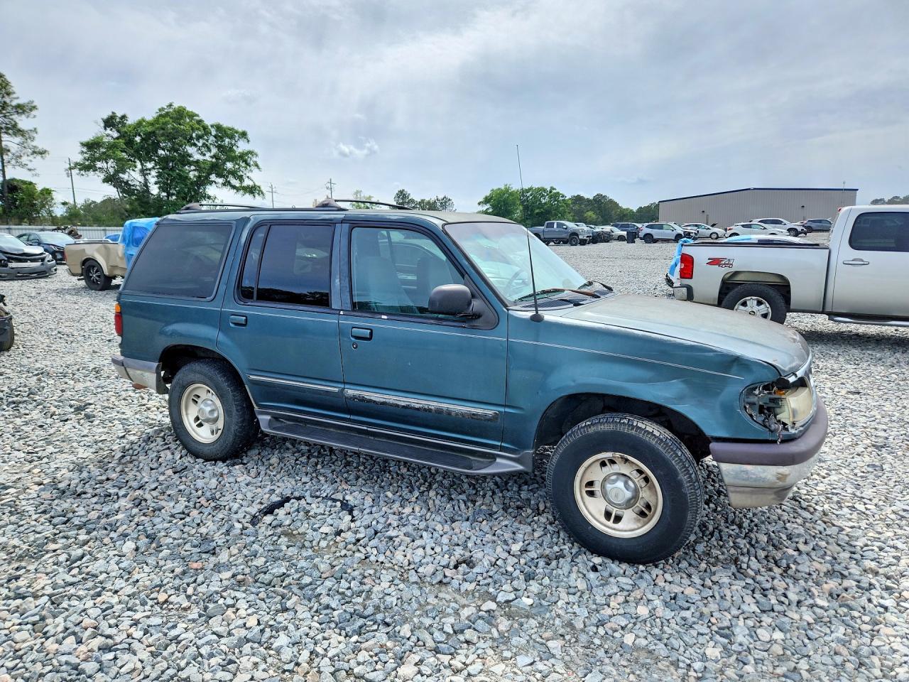 1997 Ford Explorer Зеленый vin: 1FMDU32X8VUC21519