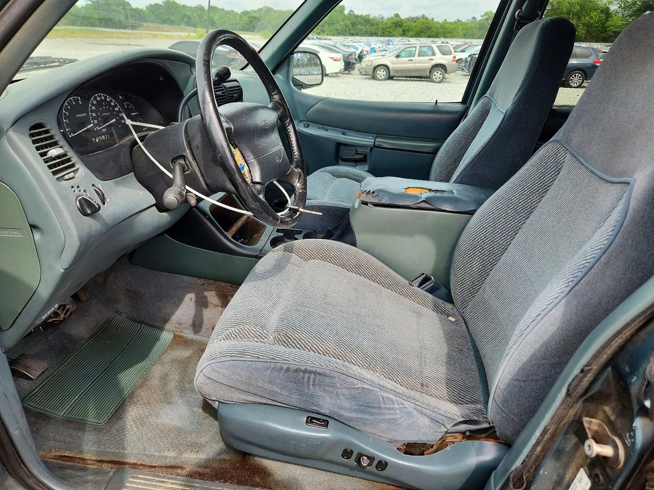 1997 Ford Explorer Зеленый vin: 1FMDU32X8VUC21519