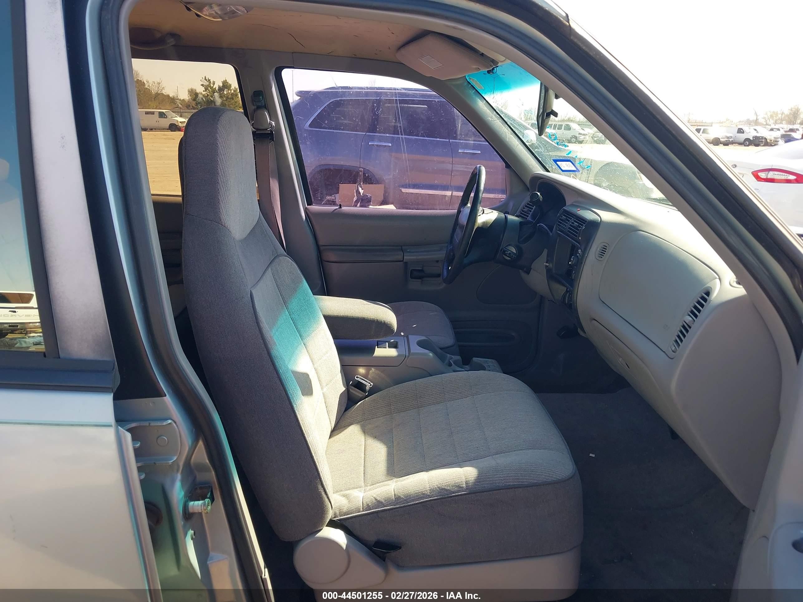 1995 Ford Explorer   Light Blue vin: 1FMDU32XXSZB69860