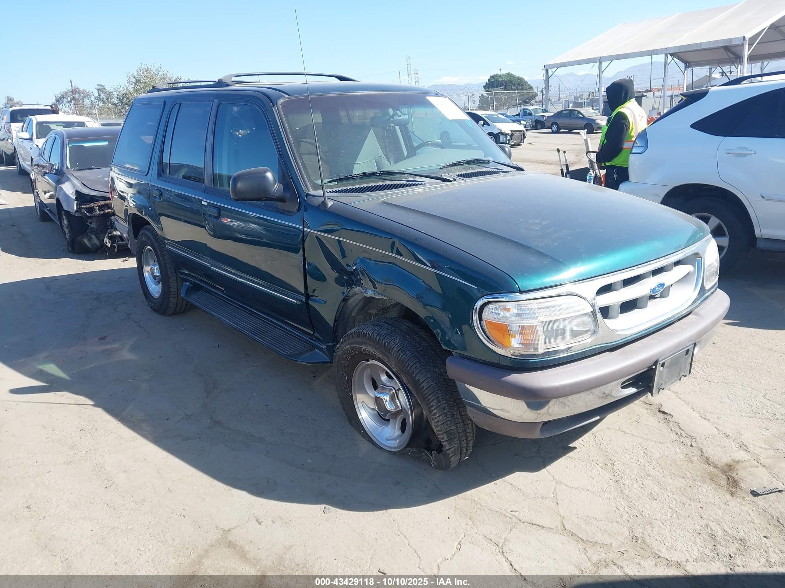 1996 Ford Explorer   Зеленый vin: 1FMDU32XXTUD85108